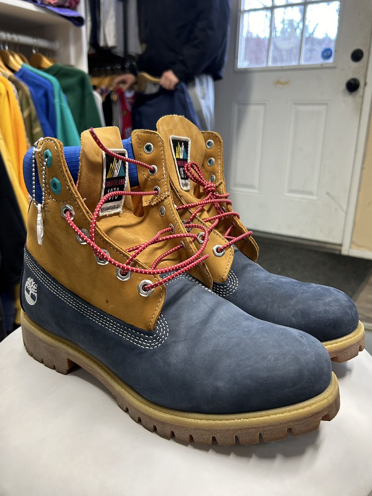 New Timberland outlet roll top boots 5.5Y