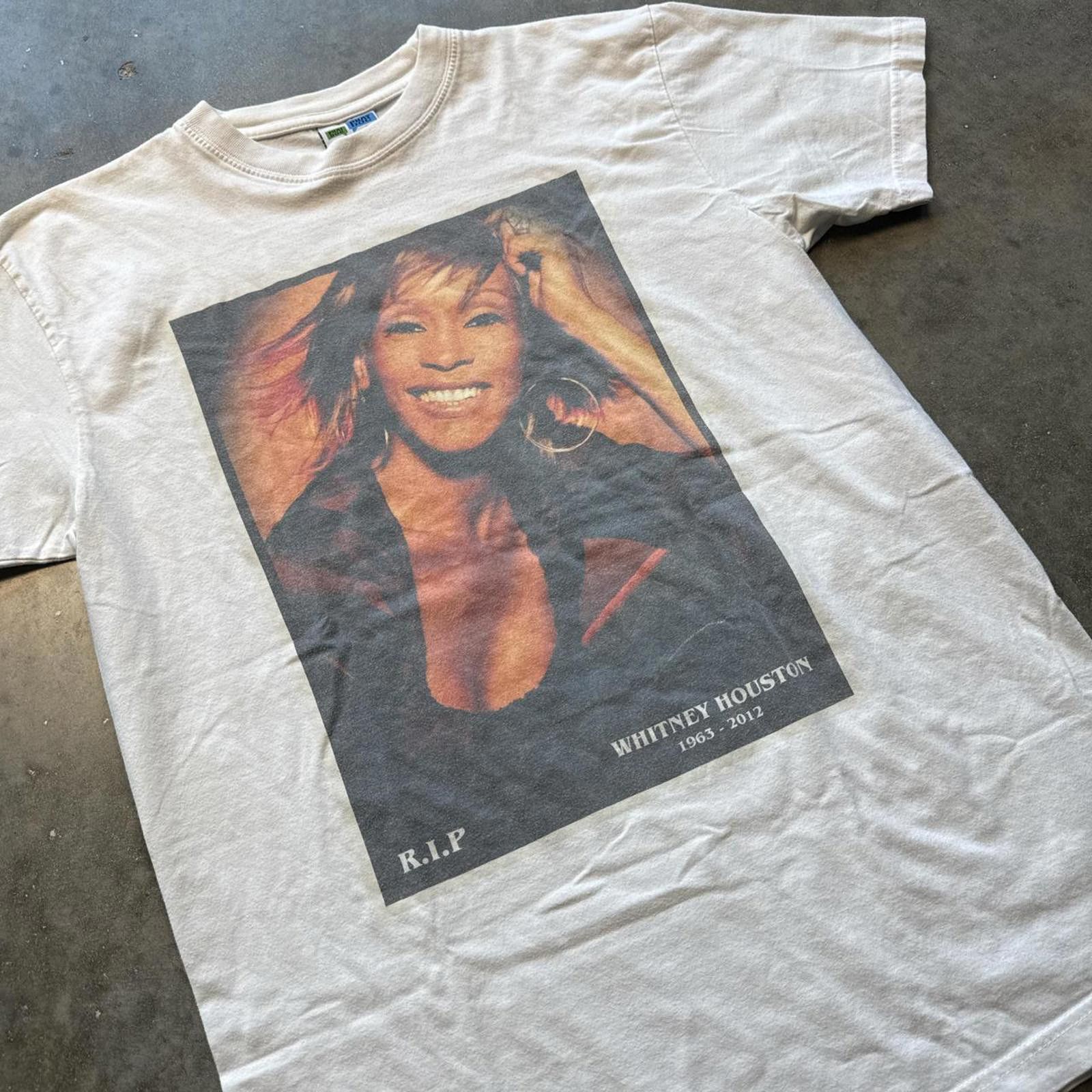 Other Whitney Houston Memorial Vintage Y2k Graphic T-Shirt Size US M / EU 48-50 / 2 - 3 Thumbnail