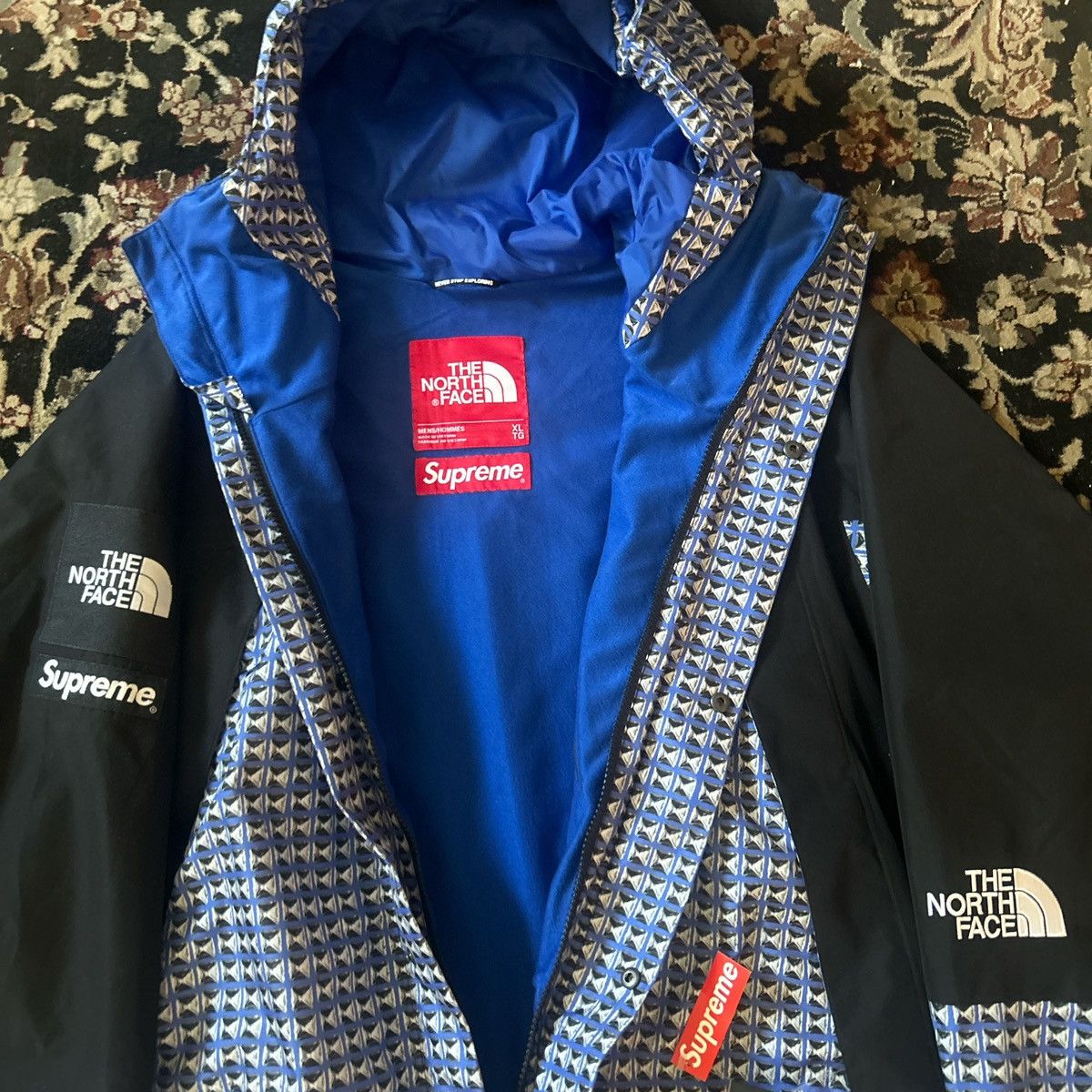 Supreme × The North Face Supreme X The North Face studded print light jacket Size US XL / EU 56 / 4 - 5 Thumbnail