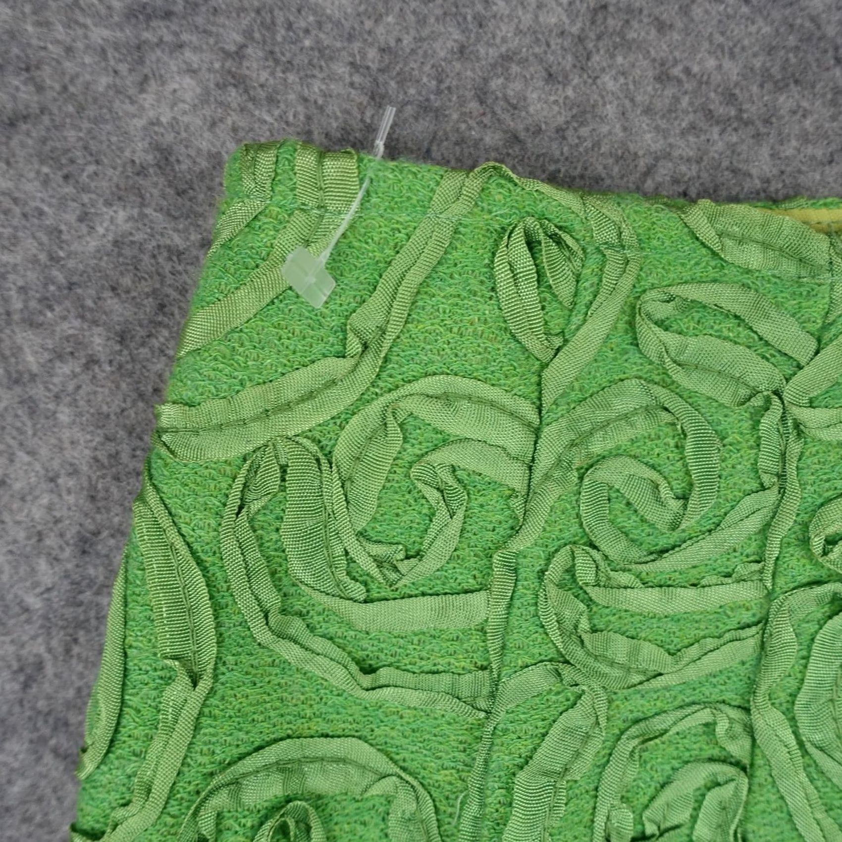 Vintage VINTAGE Sophisticated Miss Skirt Womens 14 Green Floral Applique Ruffle Pencil Mole? Size 36" / US 14 / IT 50 - 4 Thumbnail
