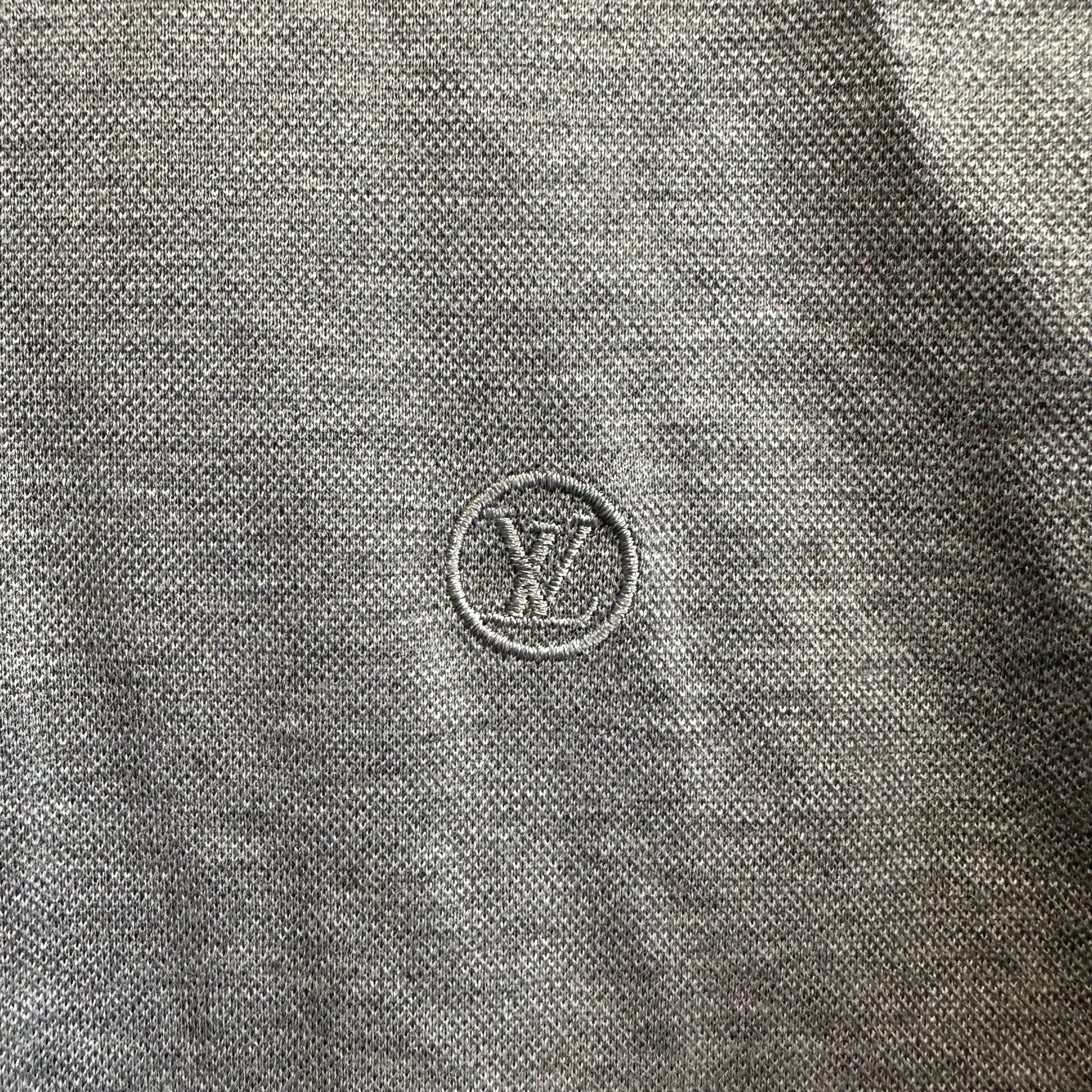Louis Vuitton LV Solid Gray Short Sleeve Polo Shirt L Size US L / EU 52-54 / 3 - 5 Thumbnail