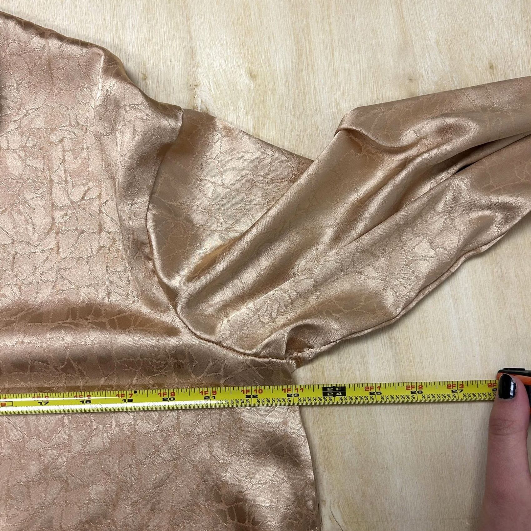 Vintage VINTAGE Shirt Womens XL Beige Floral Satin Long Sleeve Tunic Top Size XL / US 12-14 / IT 48-50 - 3 Thumbnail