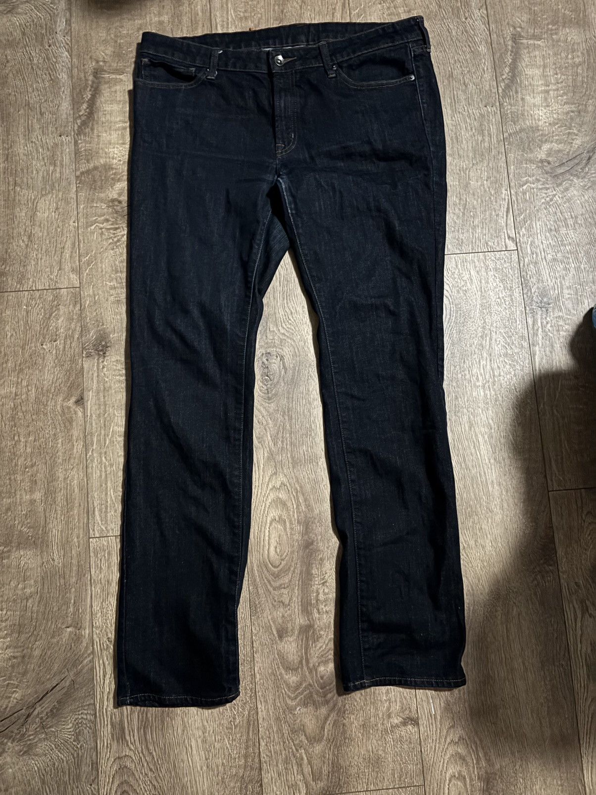 Uniqlo UNIQLO JEANS Size US 34 / EU 50 - 1 Thumbnail