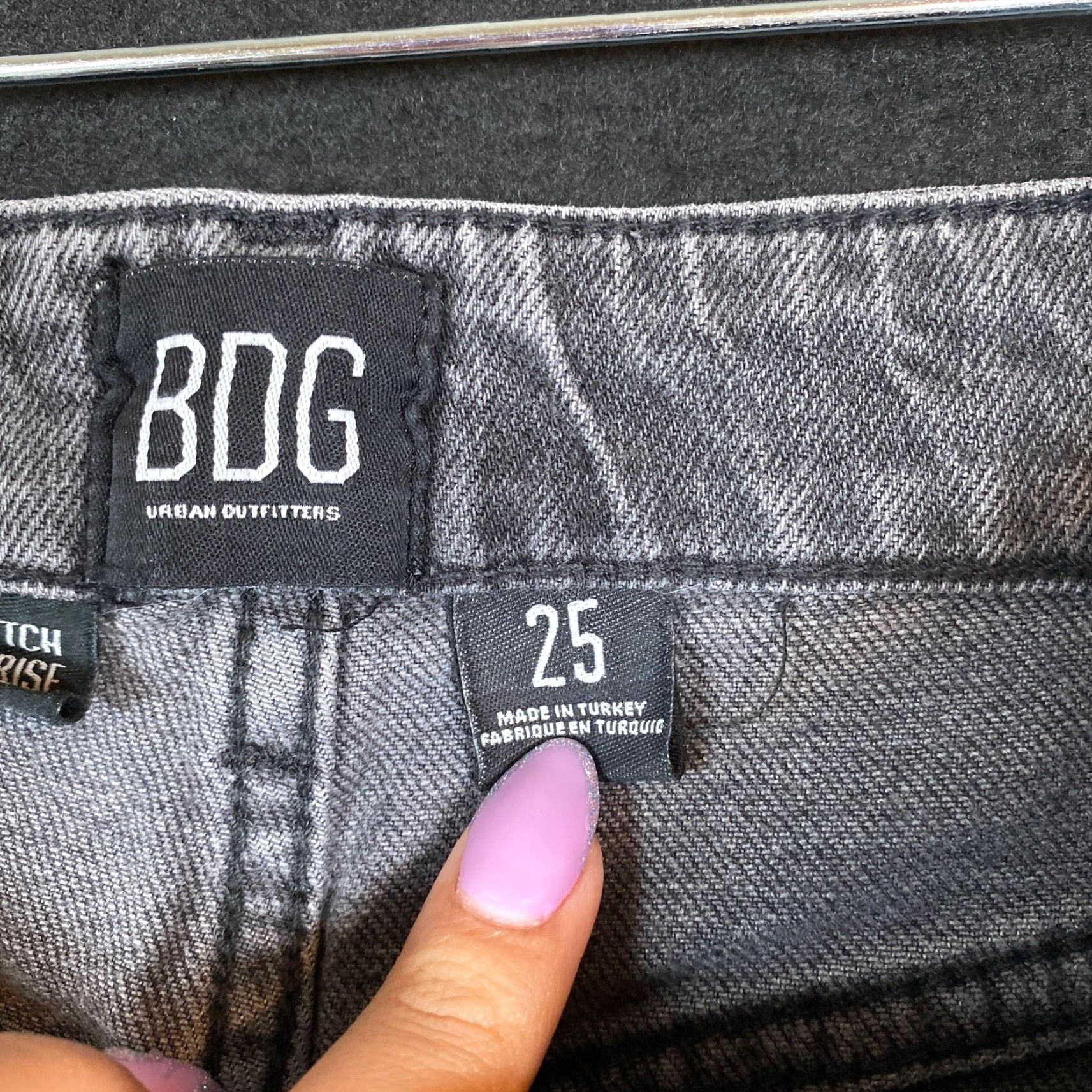 Bdg BDG Womens Jeans Black Denim High Rise Flare Distressed 25 Regular 5-Pocket Design Cotton 100% Stretch Size 42" / US 20 - 4 Thumbnail