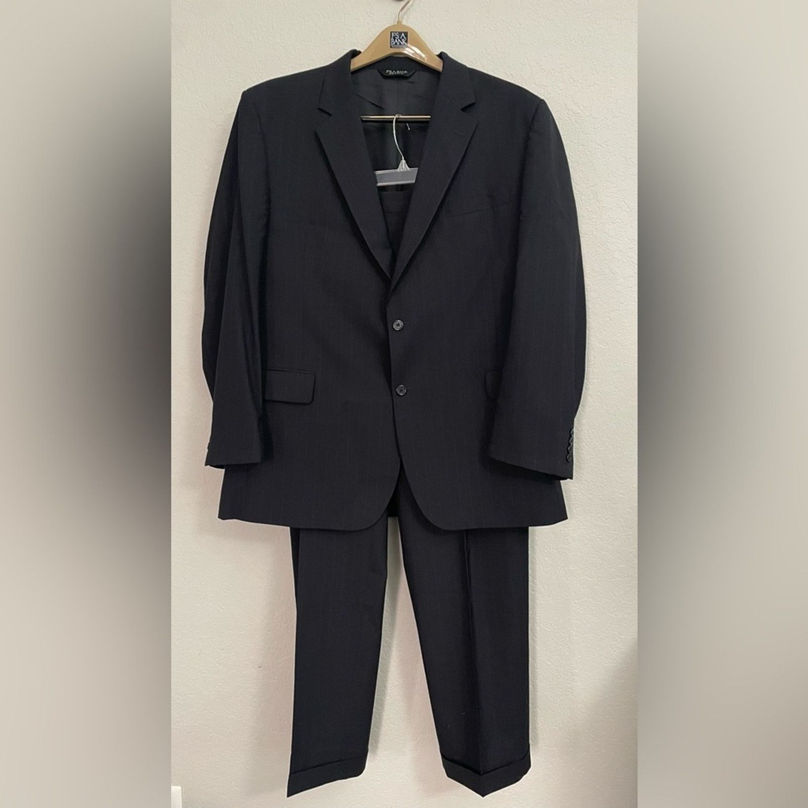 Jos. A. Bank Jos A Bank Big and Tall Fit Gray Pinstripe Suit 40 Long Size 40L - 1 Thumbnail