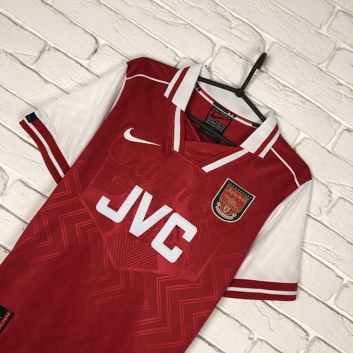 Nike Retro copy Arsenal 1997 1998 home soccer jersey Size US S / EU 44-46 / 1 - 2 Thumbnail
