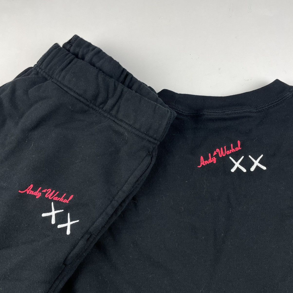 Andy Warhol × Kaws × Uniqlo Uniqlo Kaws Andy Warhol Sweatshirt & Pants Set M Like New Size US M / EU 48-50 / 2 - 10 Thumbnail