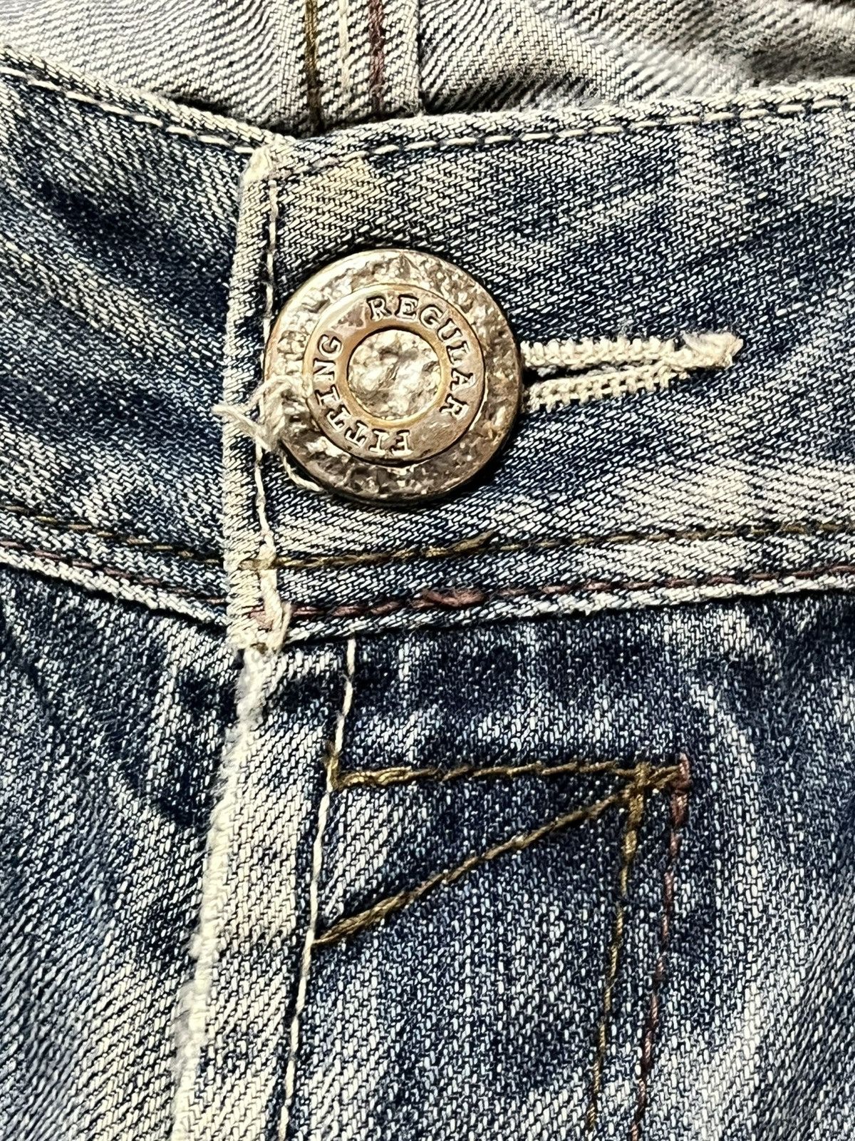 Japanese Brand Vintage Rattle Trap Faded Whiskers Distressed Denim Size US 34 / EU 50 - 12 Thumbnail