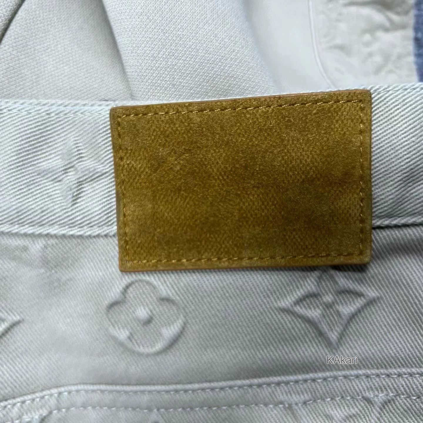 Louis Vuitton Louis Vuitton 2025 Beige Embossed Straight Pants Size US 33 - 4 Thumbnail
