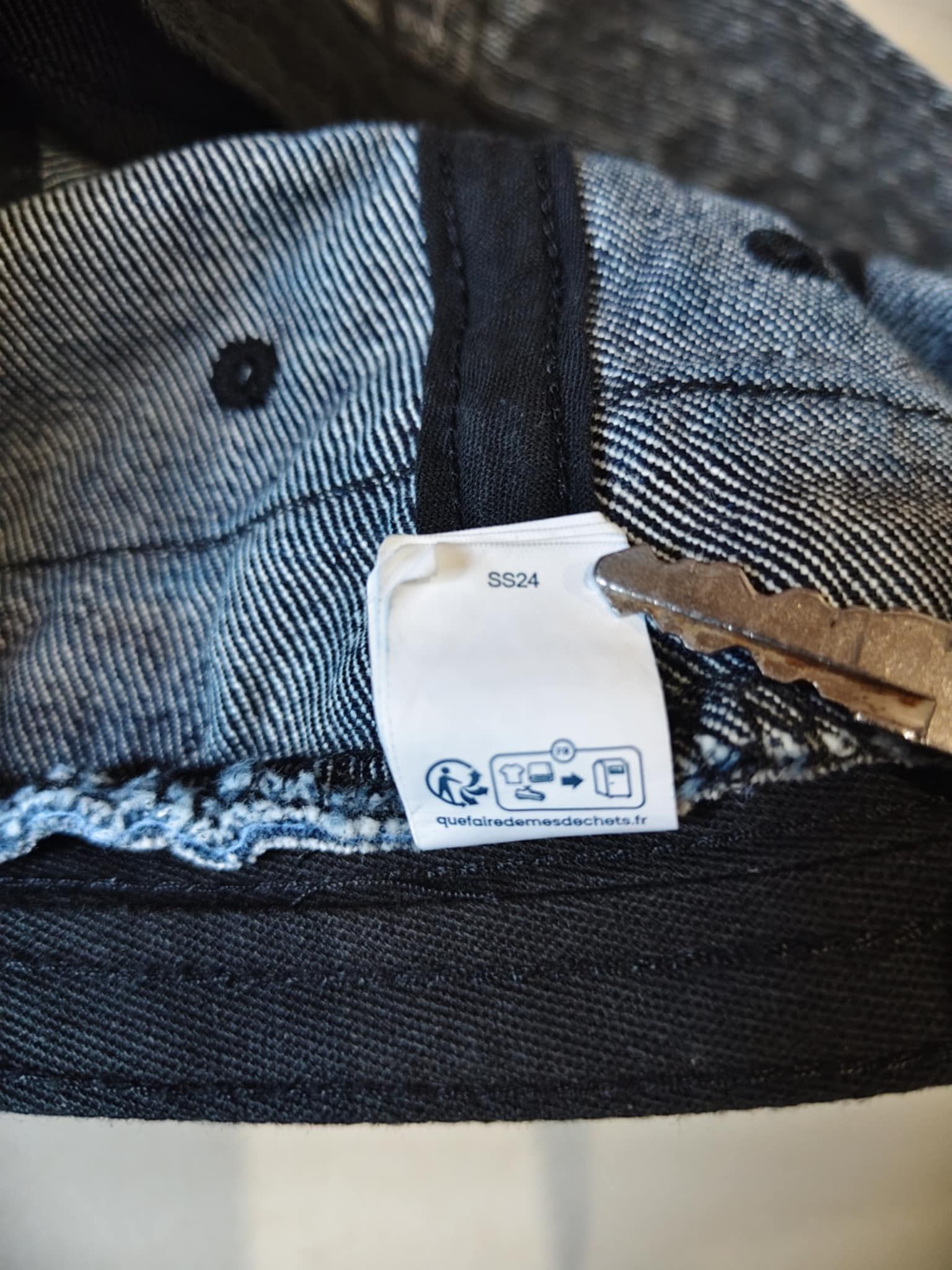 Supreme SS24 Supreme Coated Denim Crusher Black Size ONE SIZE - 8 Thumbnail