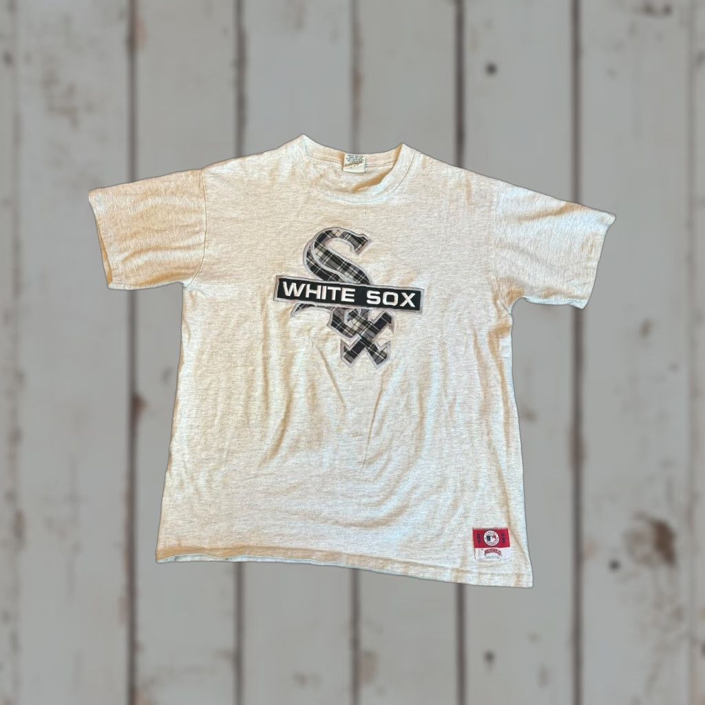 Nutmeg VINTAGE Nutmeg MLB Chicago White Sox T Shirt Mens XL Gray 1990s Graphic Tee Baseball Rare Design Mens Size US XL / EU 56 / 4 - 1 Thumbnail