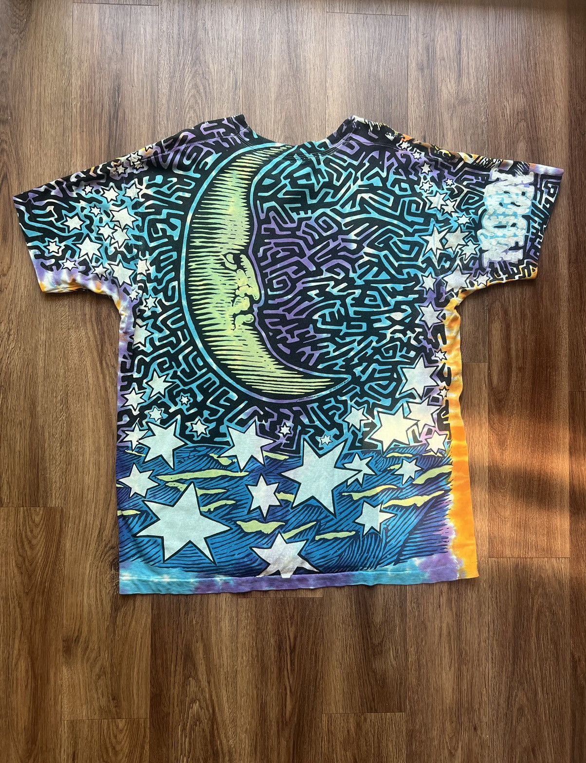 Liquid Blue Vintage 1992 Liquid Blue Sun And Moon Shirt Size US XL / EU 56 / 4 - 6 Thumbnail
