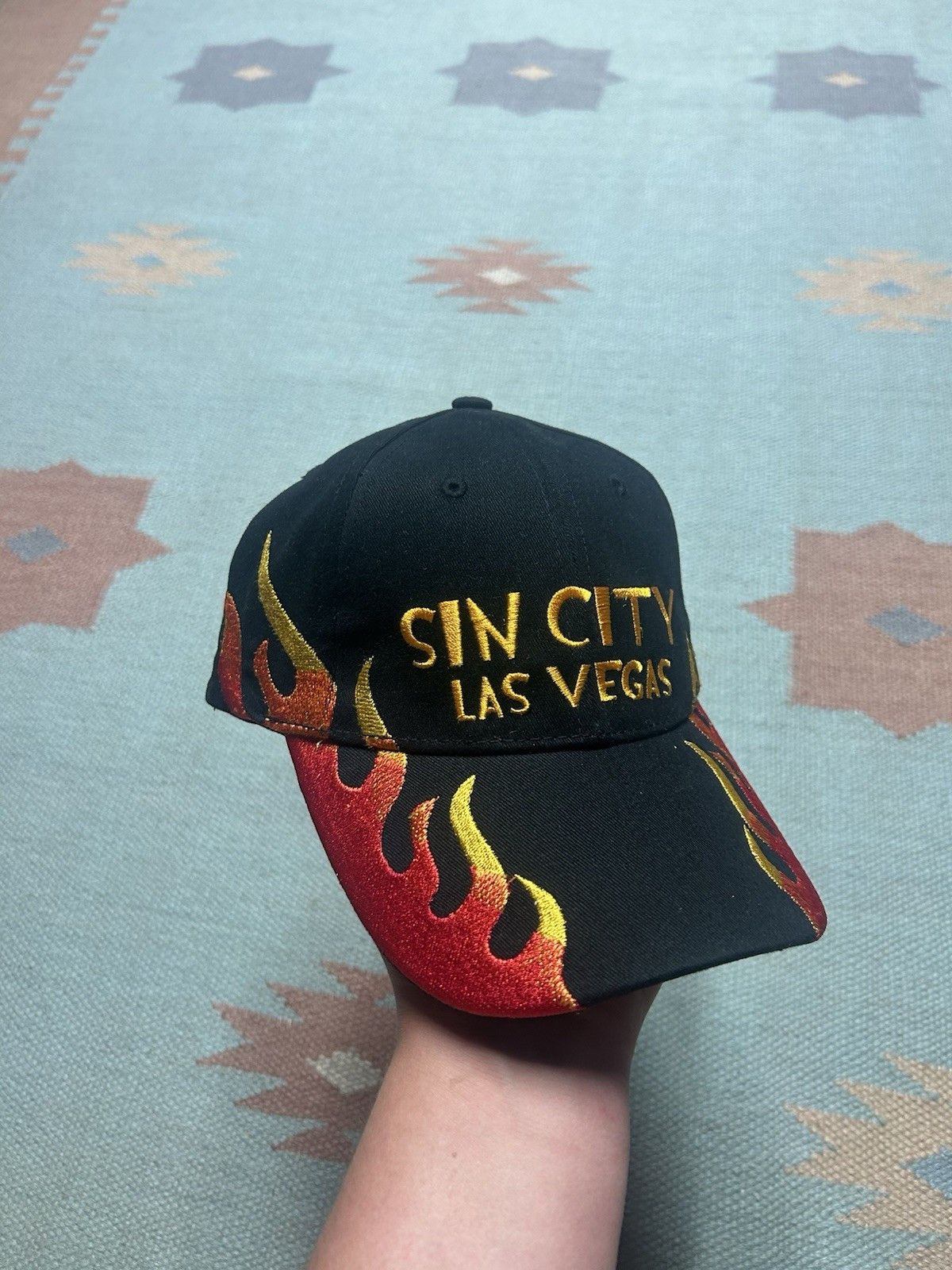 Vintage Vintage hat sin city Las Vegas flames fire y2k skater Size ONE SIZE - 1 Thumbnail
