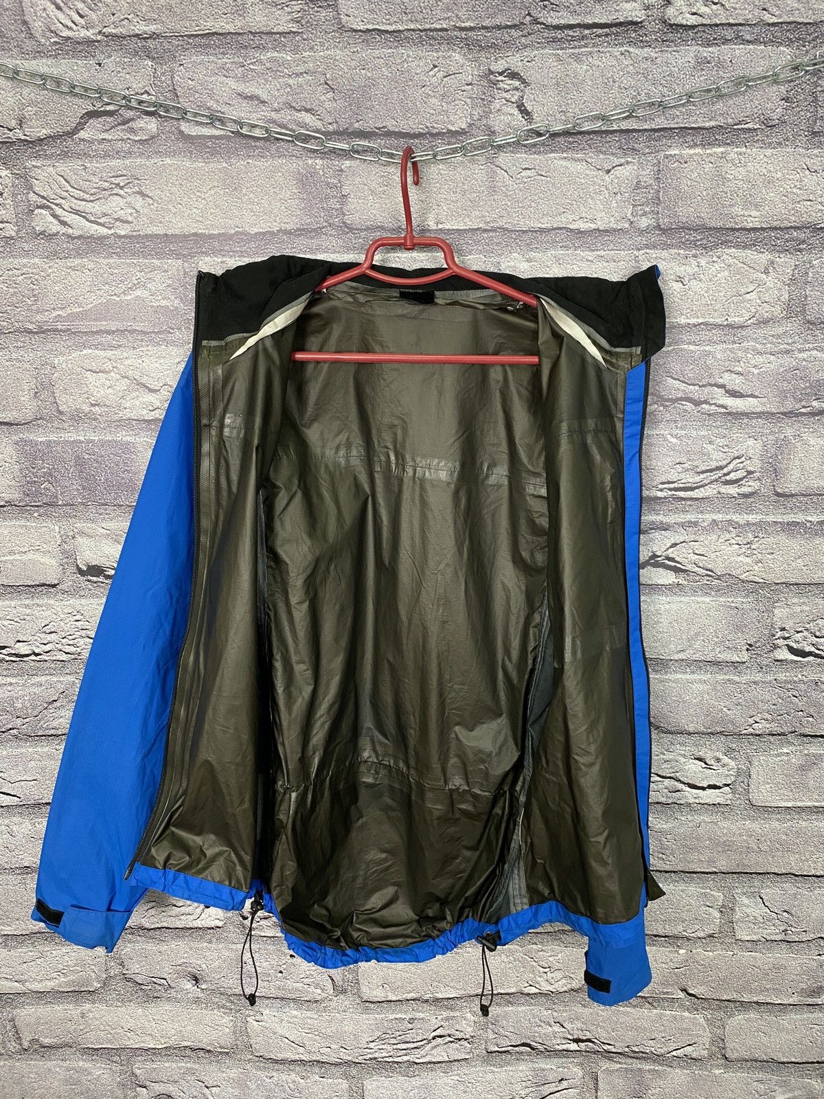 Norrona Vintage gore Tex jacket Norrona Offtrack marmot mammut Size US M / EU 48-50 / 2 - 5 Thumbnail
