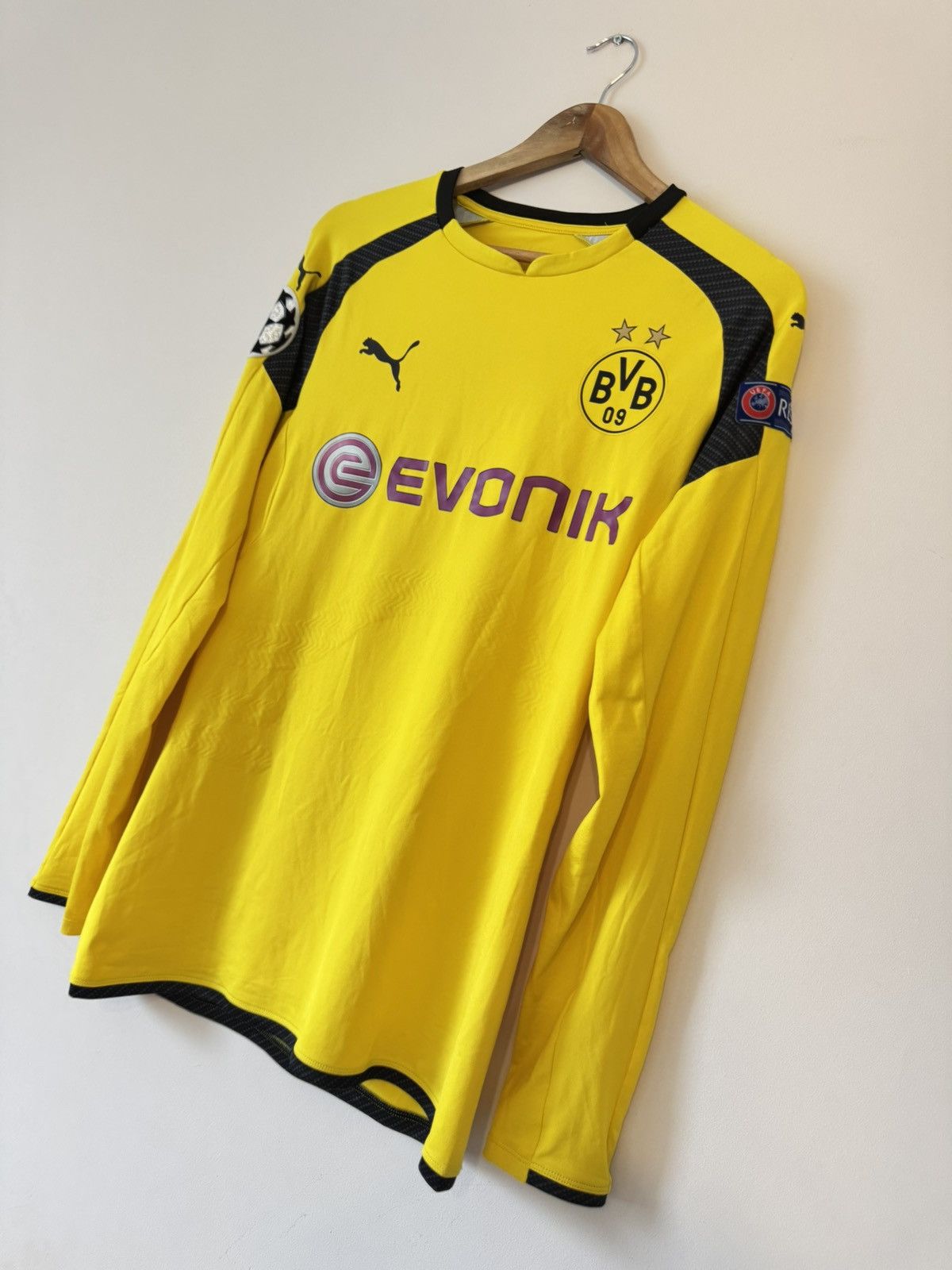 Puma Sahin #8 Borussia Dortmund 2016-2017 Match Worn Jersey CL Size US L / EU 52-54 / 3 - 5 Thumbnail