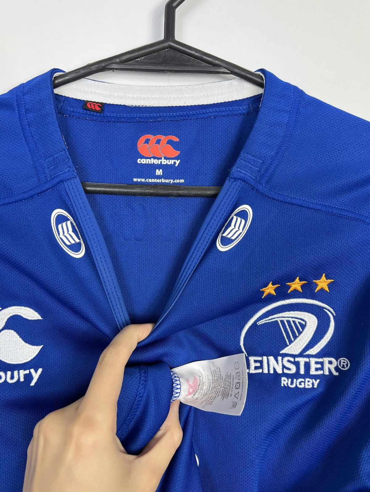 Canterbury of New Zealand Jersey Canterbury Leinster Rugby 2013/2014 Ireland Size US M / EU 48-50 / 2 - 2 Thumbnail