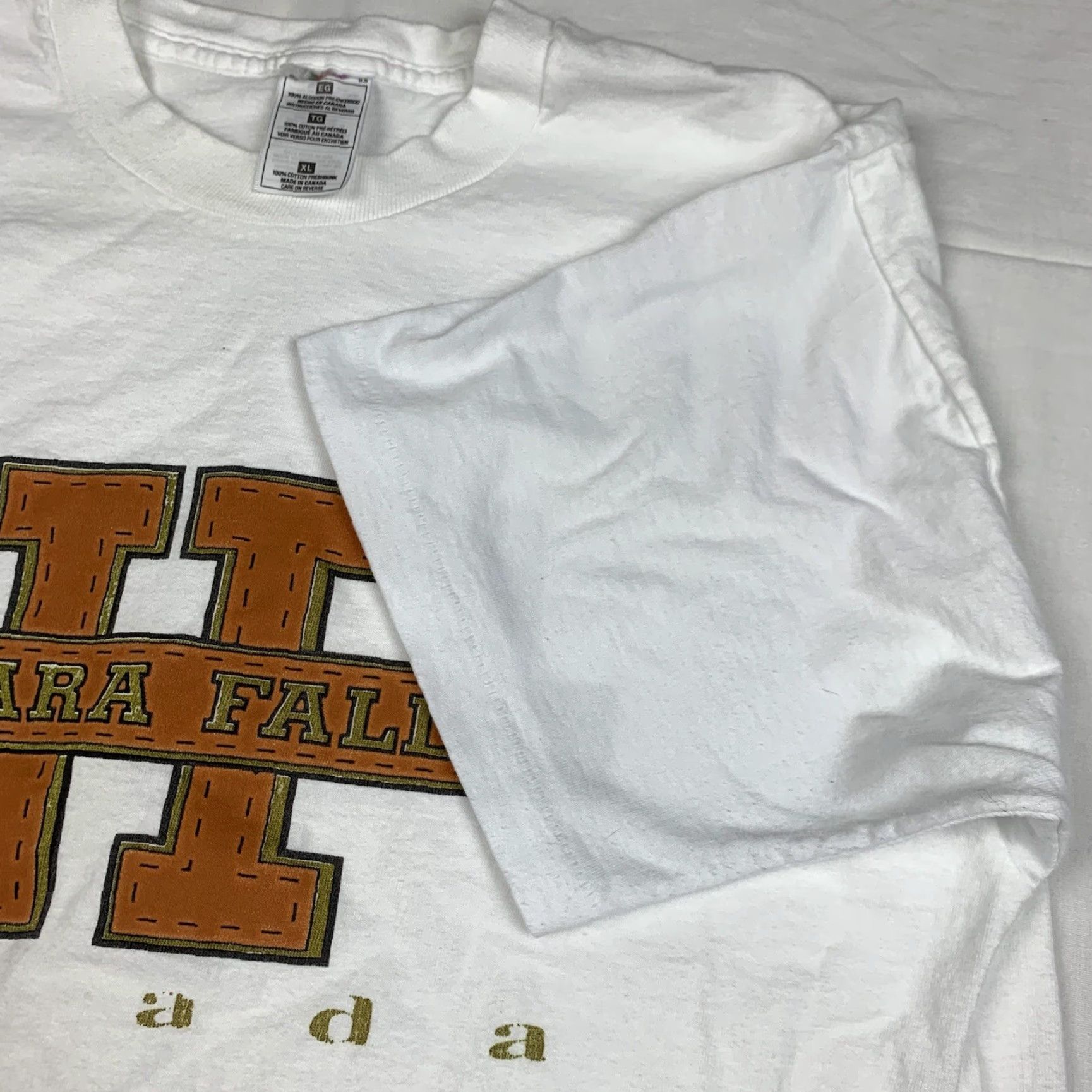 Vintage VINTAGE Niagara Falls Canada T Shirt XL White Unisex Adults Short Sleeve 90s Tee Size US XL / EU 56 / 4 - 3 Thumbnail