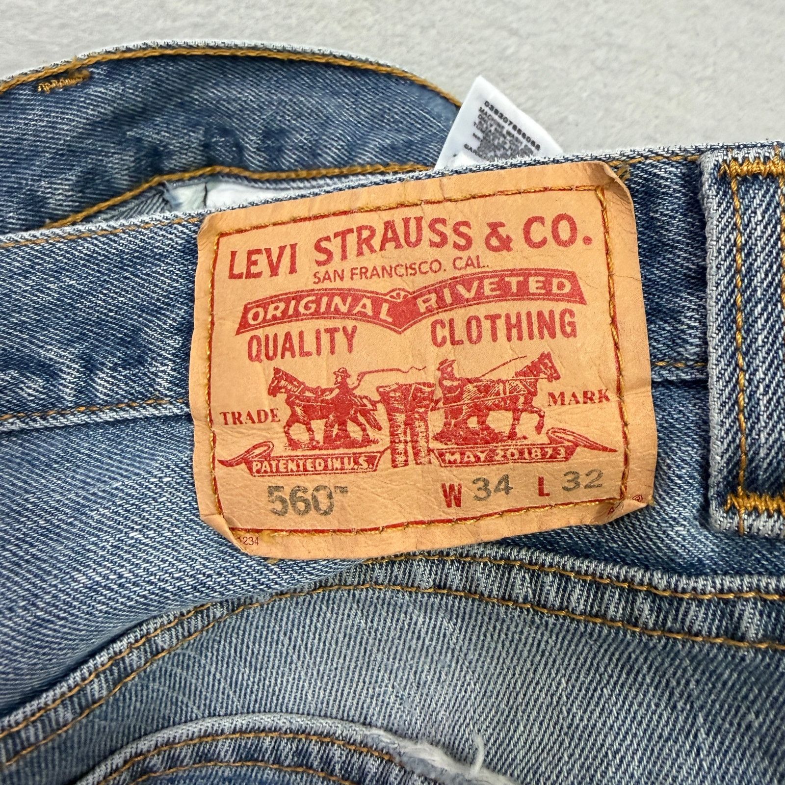 Levi's Vintage Levis 560 Jeans Men's 34x32 Denim y2k Distressed Size US 34 / EU 50 - 10 Thumbnail