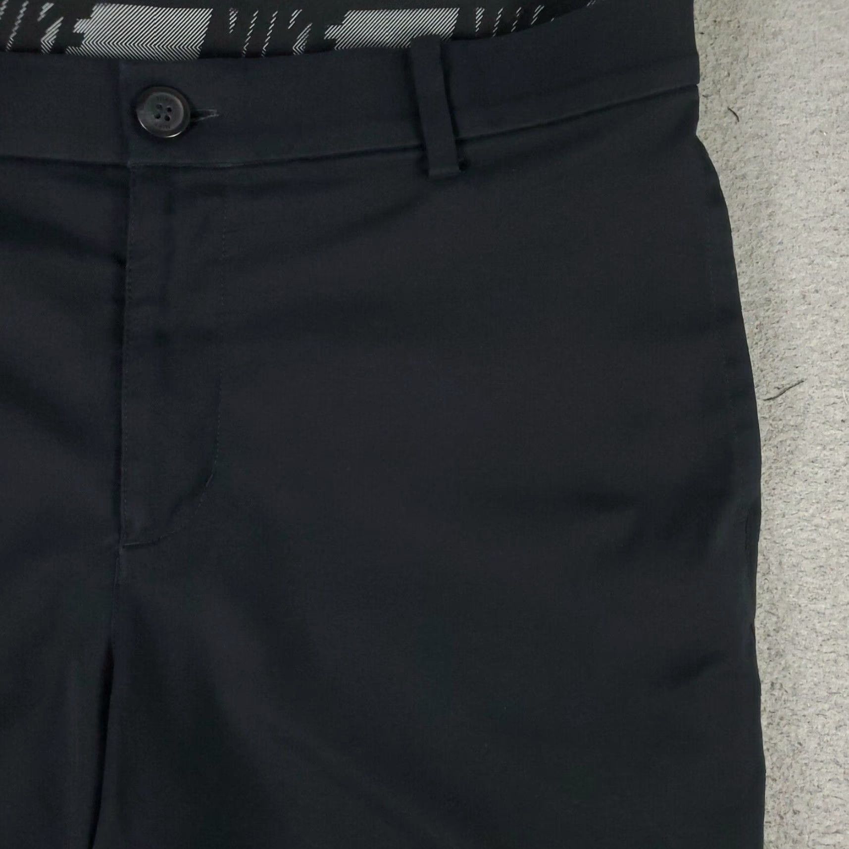 Nike Nike Shorts Mens Size 32 Black Golf Dri Fit Casual Flat Front Chino Size US 32 / EU 48 - 3 Thumbnail