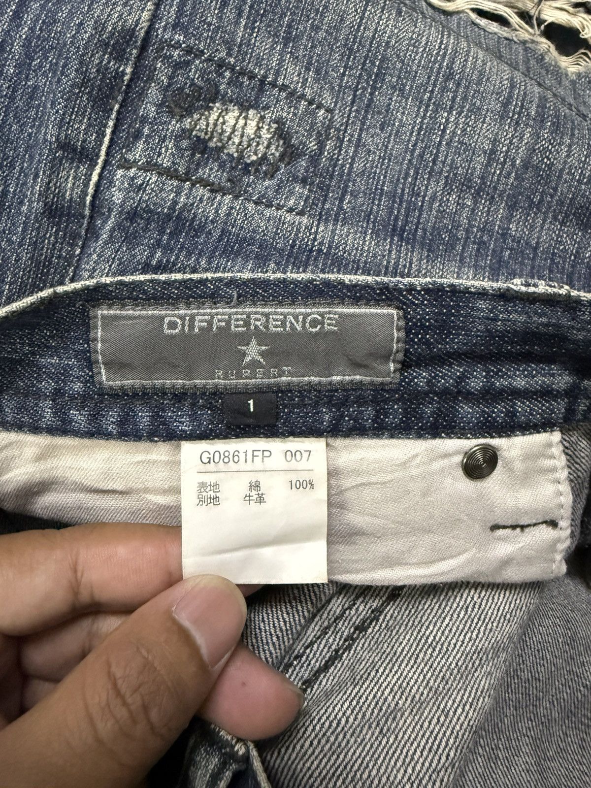 Le Grande Bleu (L.G.B.) Flared Jeans Rupert Difference Distressed Rare Design Denim Size US 30 / EU 46 - 24 Thumbnail