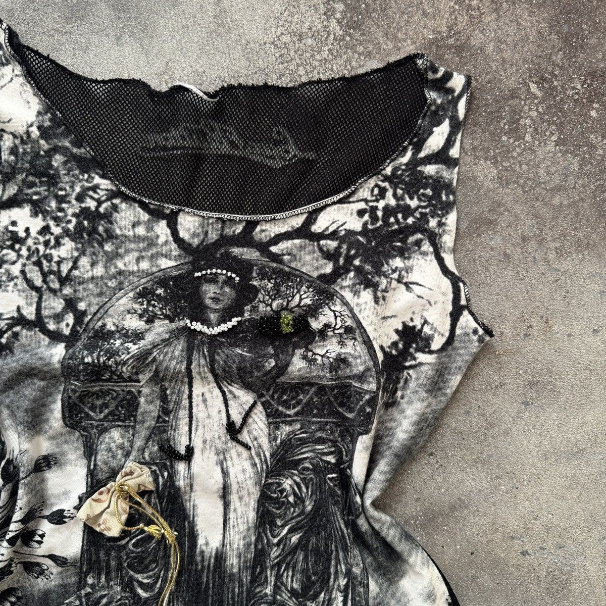 20471120 Vintage Gothic Printed Mesh Tank Top Size S / US 4 / IT 40 - 5 Thumbnail