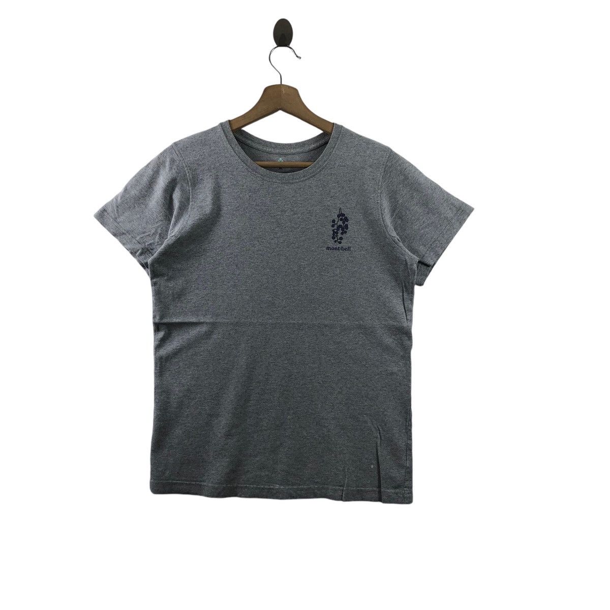 Montbell MONTBELL Tee Shirt Outdoor Style Woman Size US XL / EU 56 / 4 - 1 Thumbnail