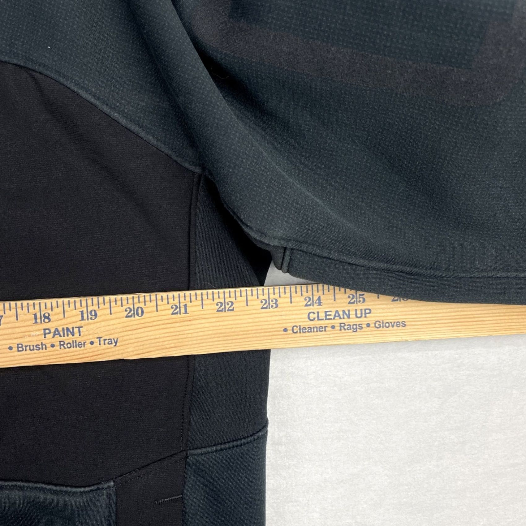 Mountain Hardwear VINTAGE Mountain Hardwear Jacket Mens Large Black Soft Shell Fleece Zip Up Size US L / EU 52-54 / 3 - 7 Thumbnail