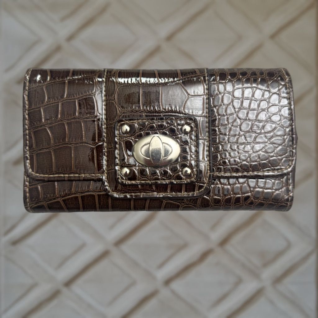 Vintage VINTAGE Faux Leather Croc Embossed Long Wallet Clutch Card Slot Brown Women's Wallet Classic Size ONE SIZE - 1 Thumbnail