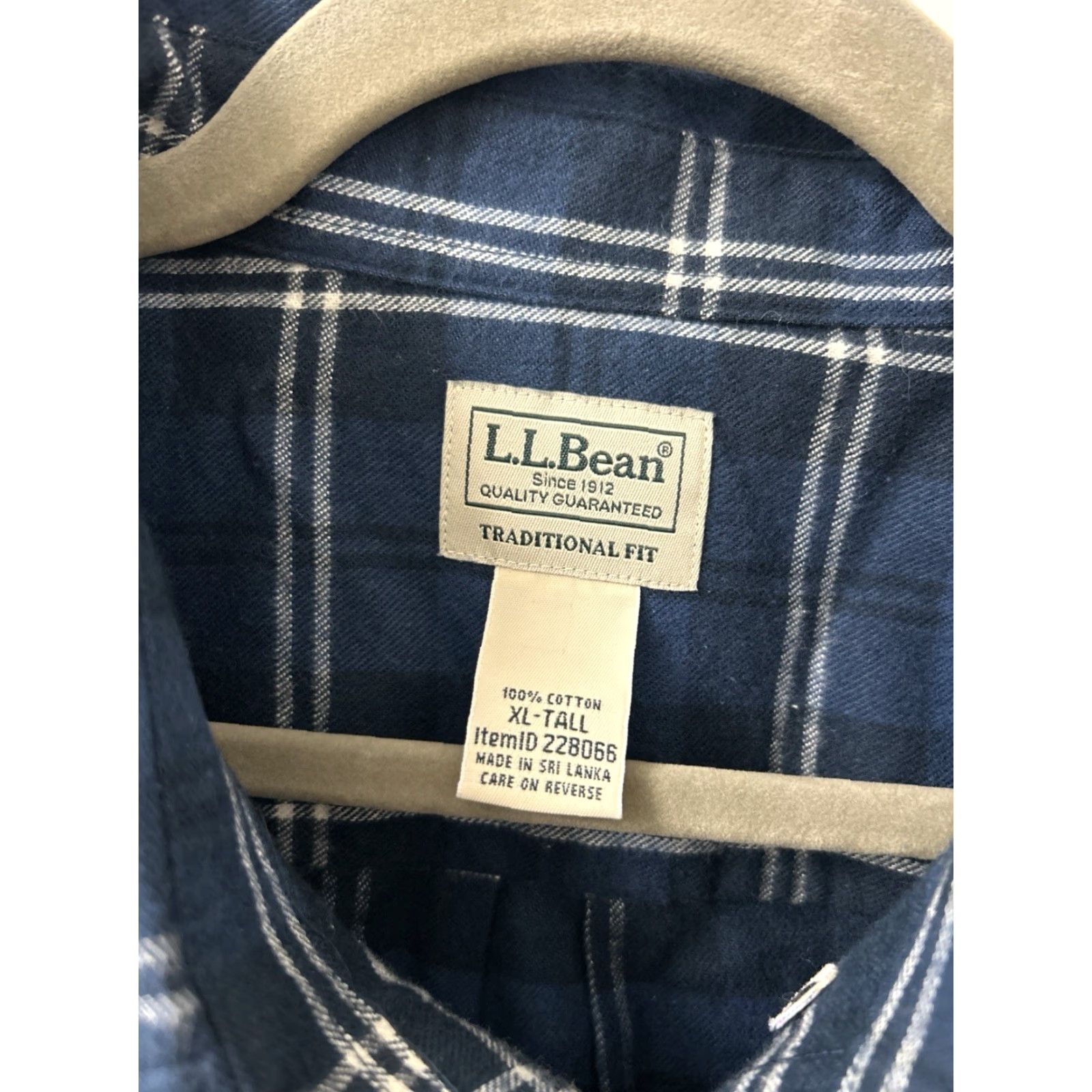 Vintage LL Bean Scotch Plaid Flannel Shirt Mens XL Tall Blue Traditional Fit L/S Button-Up Pockets Cotton 100% Classic Outdoor Casual Men Size US XL / EU 56 / 4 - 5 Thumbnail