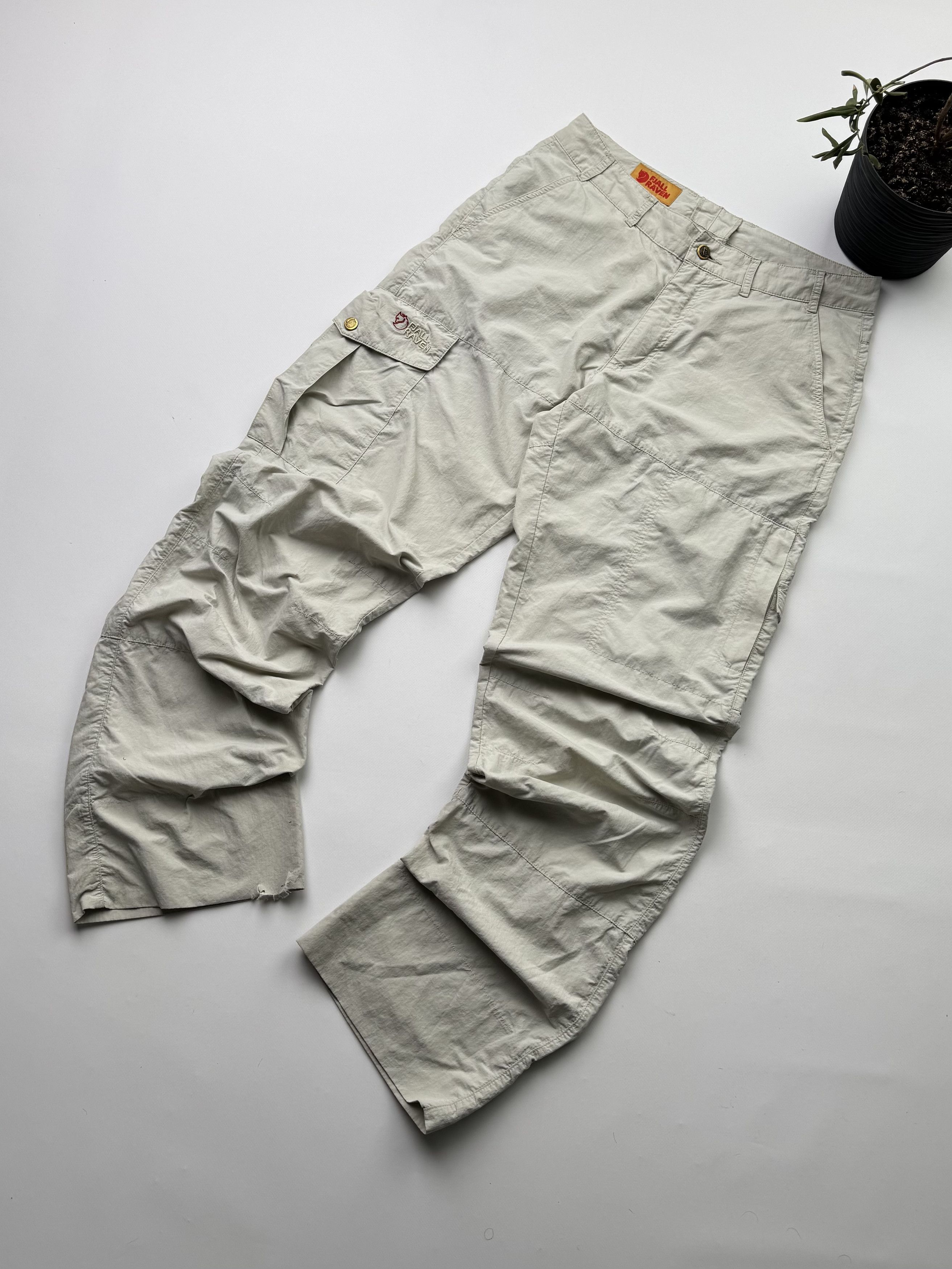 Fjallraven Fjallraven Vintage Cargo Pants (56) Size US 30 / EU 46 - 1 Thumbnail
