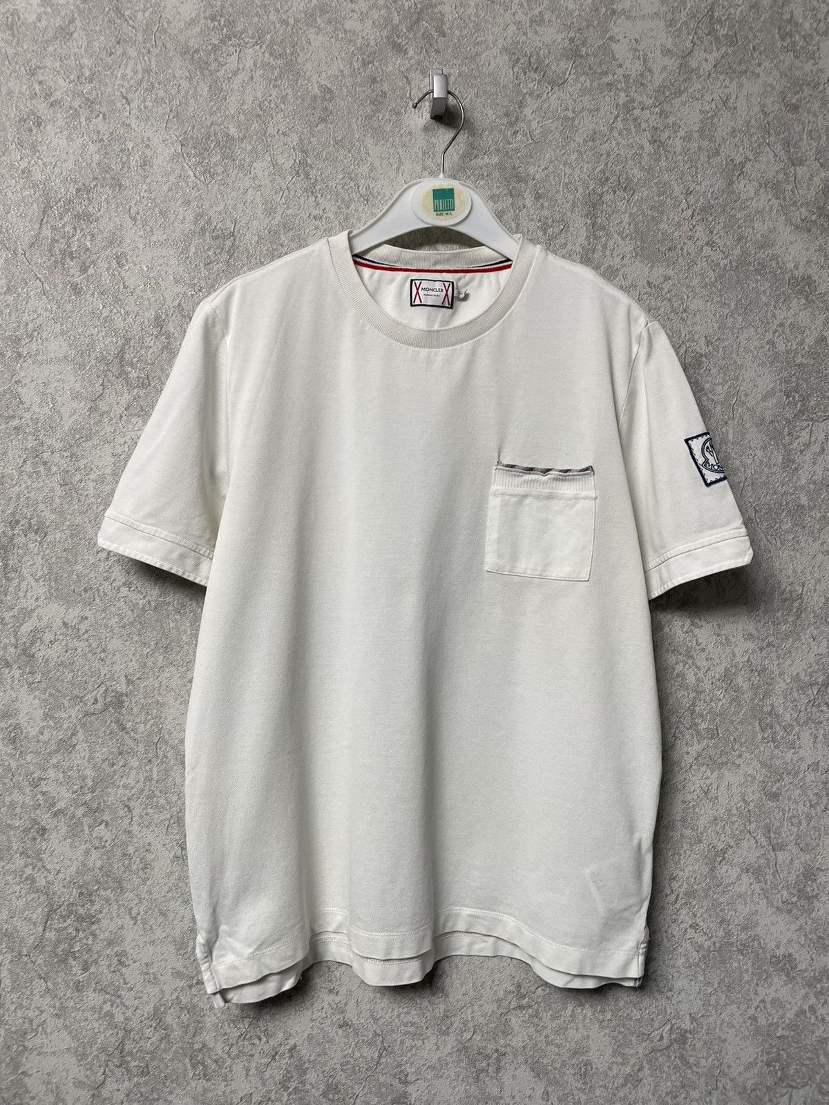 Moncler Gamme Bleu Moncler Gamme Bleu White T-Shirt With Pocket Size US M / EU 48-50 / 2 - 1 Thumbnail