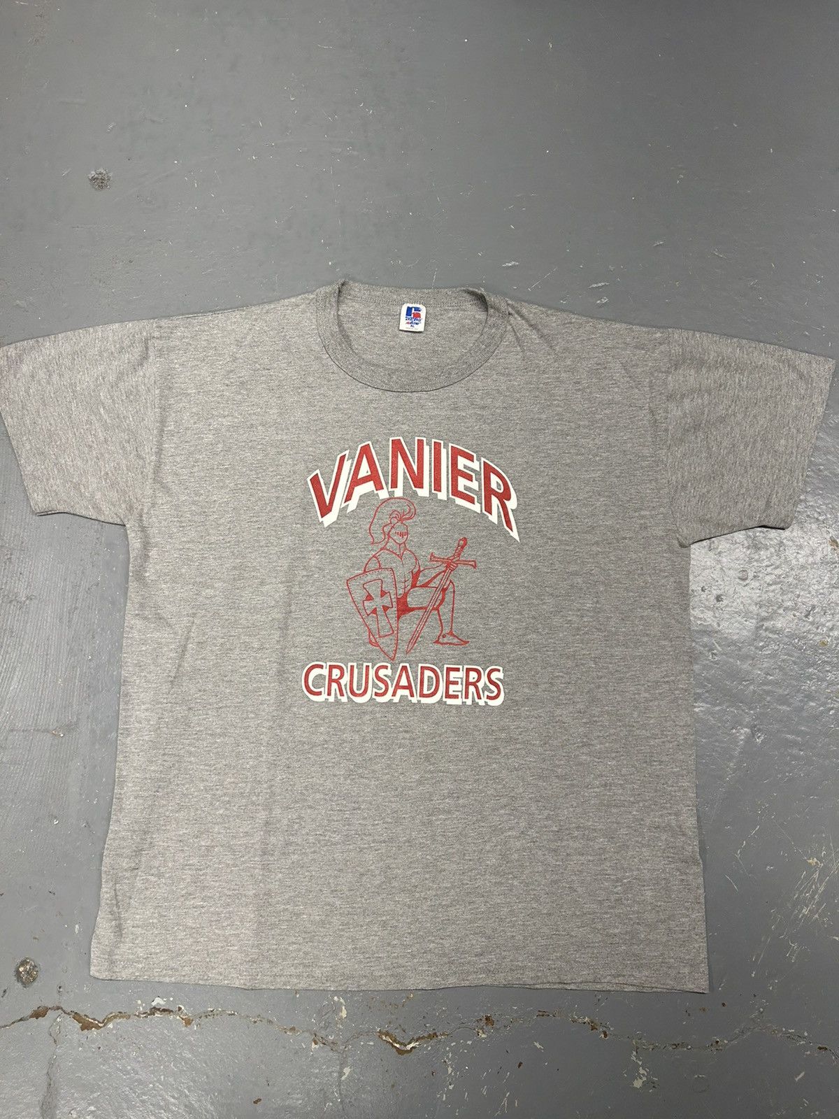 Russell Athletic × Vintage Crazy Vintage 90s Essential Vanier Crusaders College Shirt Size US XL / EU 56 / 4 - 1 Thumbnail
