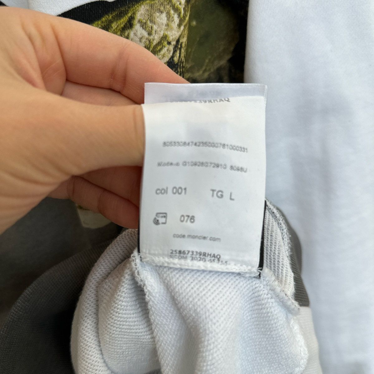 Moncler 🏔 MONCLER GENIUS 1952 Graphic Sweatshirt – Size L Size US L / EU 52-54 / 3 - 21 Thumbnail