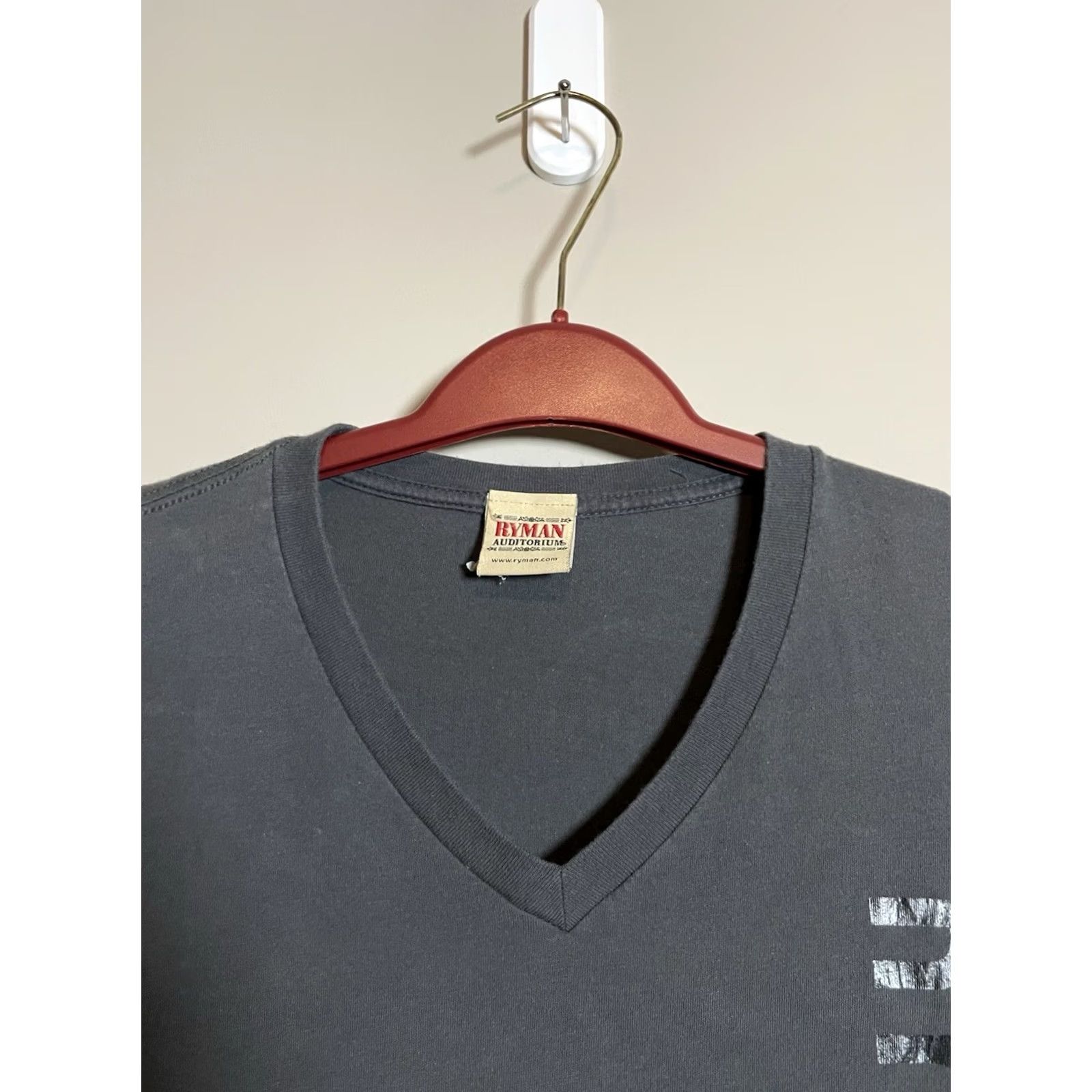 Vintage Ryman Auditorium Charcoal Gray Shirt Large Size V-Neck Cotton Jersey Size US L / EU 52-54 / 3 - 5 Thumbnail