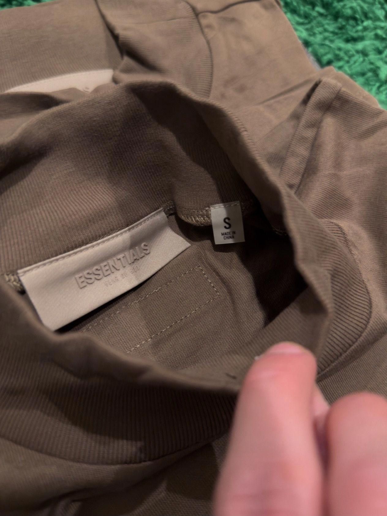 Fear of God Fear of God Essentials LS Tee Wood Size Small Size US S / EU 44-46 / 1 - 7 Thumbnail