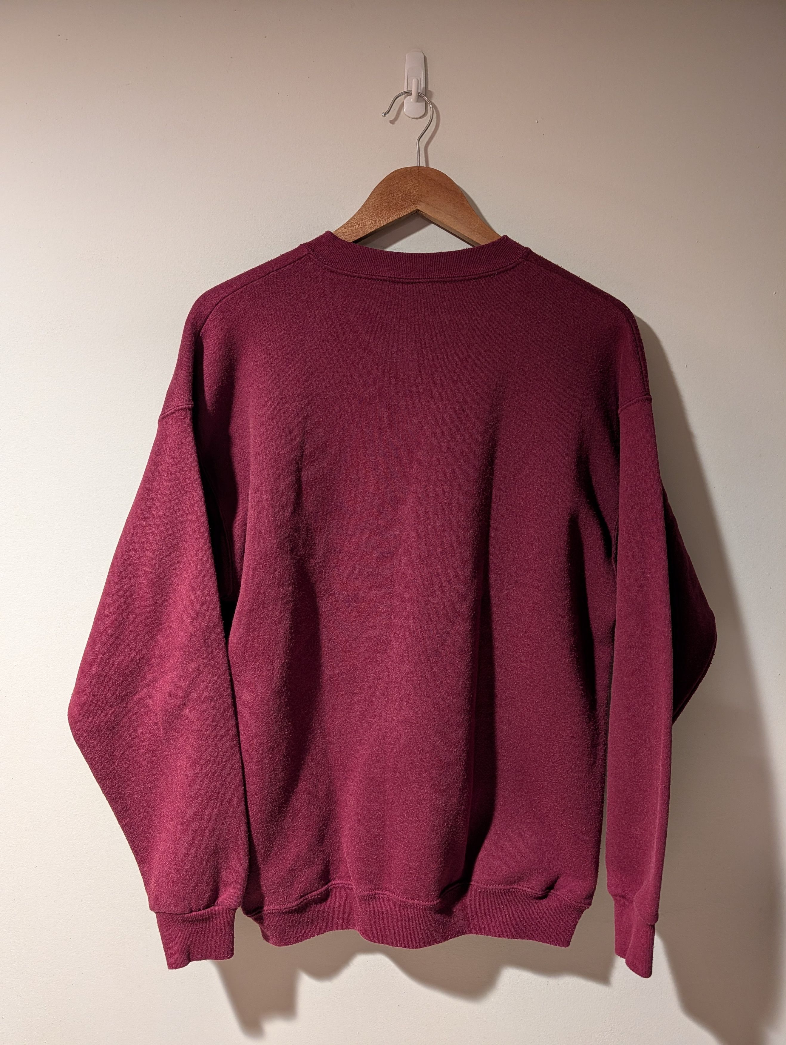 Vintage Vintage 90s Wilderness Sportsman Wolf Timber Wolf Sweatshirt Size US L / EU 52-54 / 3 - 4 Thumbnail