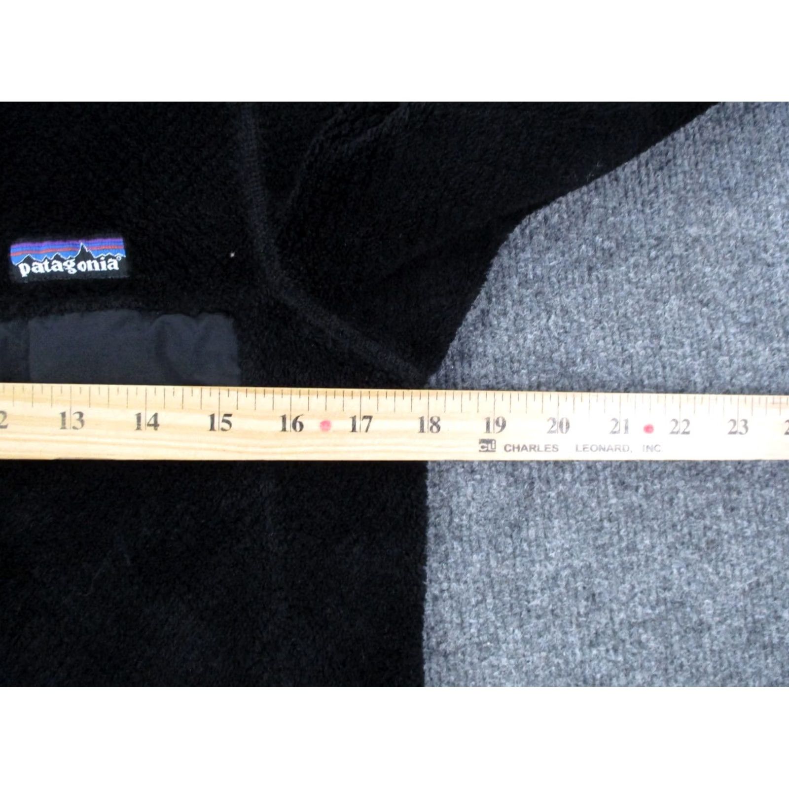 Patagonia Patagonia Jacket Women M Black Fleece Windbreaker Casual Outdoor Hiking 25475 Mens Women Girls Size M / US 6-8 / IT 42-44 - 5 Thumbnail