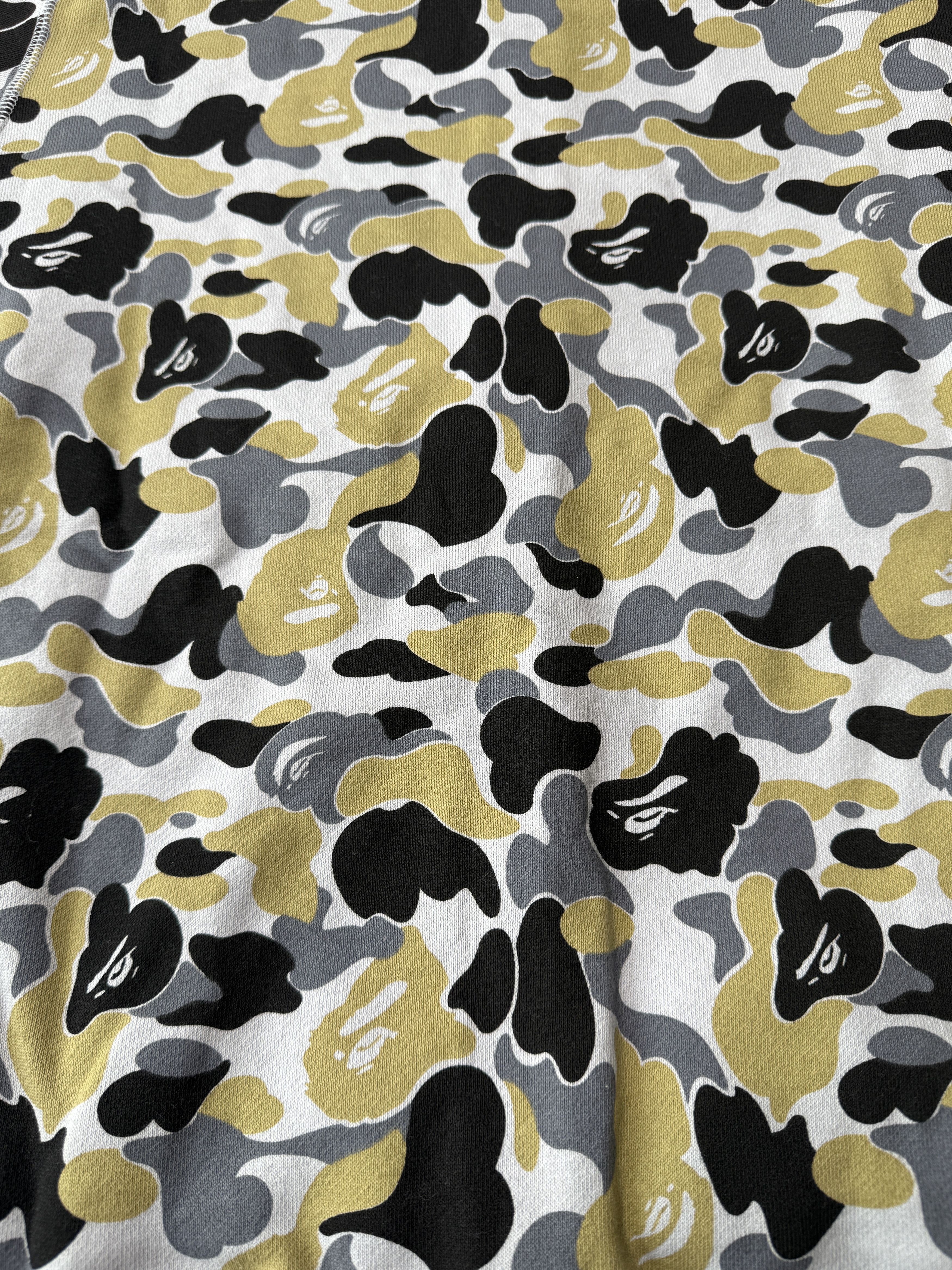 Bape BAPE STORE GINZA OPENING CRYSTAL STONE SHARK FULL ZIP HOODIE Size US M / EU 48-50 / 2 - 10 Thumbnail
