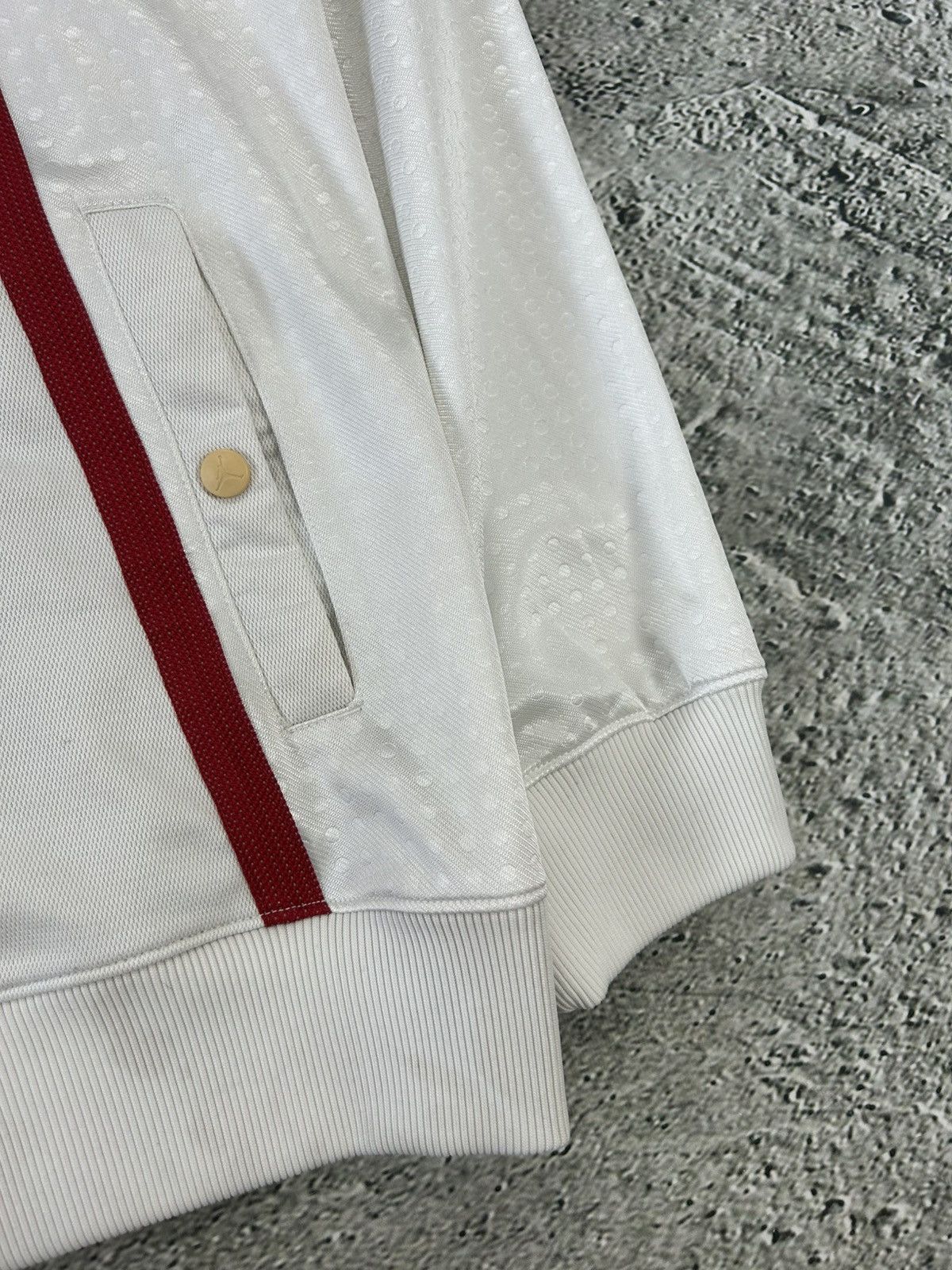 Jordan Brand × Vintage Jordan track jacket zip sweatshirt vintage 2000s white Size US L / EU 52-54 / 3 - 4 Thumbnail