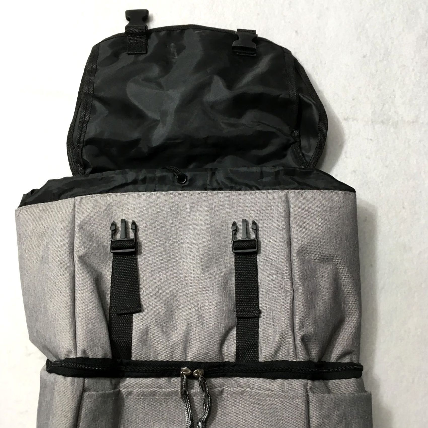 Vintage Leeds Gray Backpack Mens Bag Nylon Polyester 18 in Gray Backpack Mens Size ONE SIZE - 6 Thumbnail