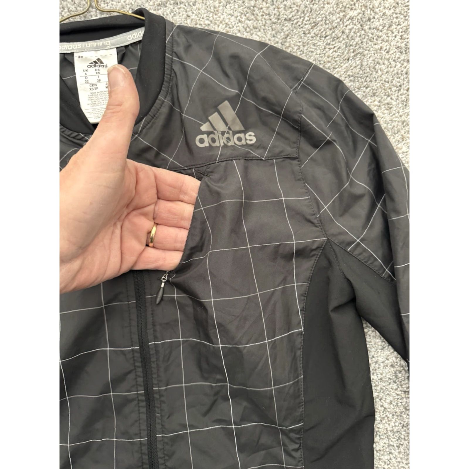Adidas Adidas Running Jacket Womens XS Windbreaker Zip Chest Pocket Lightweight Check Pattern 2013 Streetwear Gorpcore Nike? Size XS / US 0-2 / IT 36-38 - 4 Thumbnail