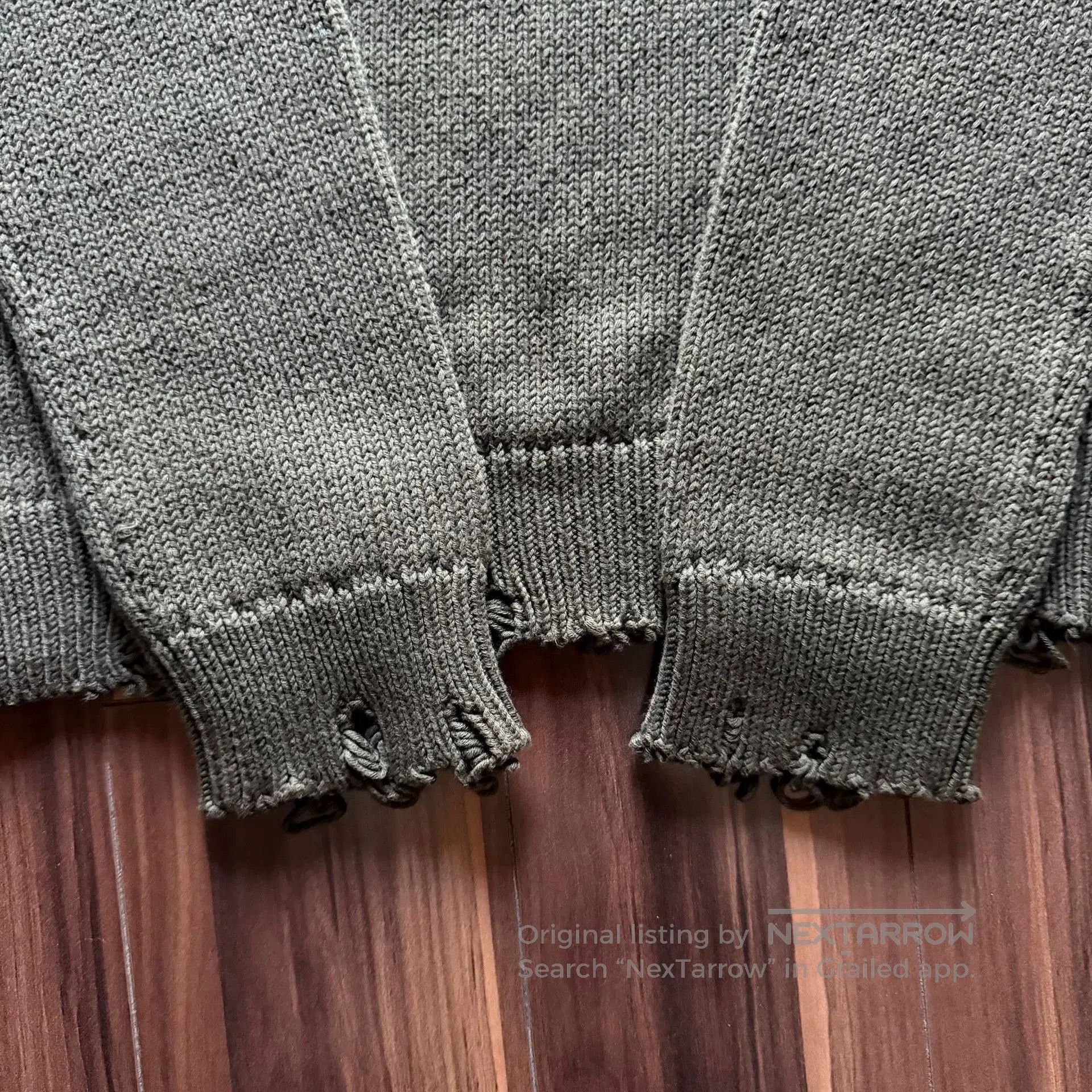 Saint Laurent Paris Saint Laurent Green Knit Sweater. Size US L / EU 52-54 / 3 - 3 Thumbnail