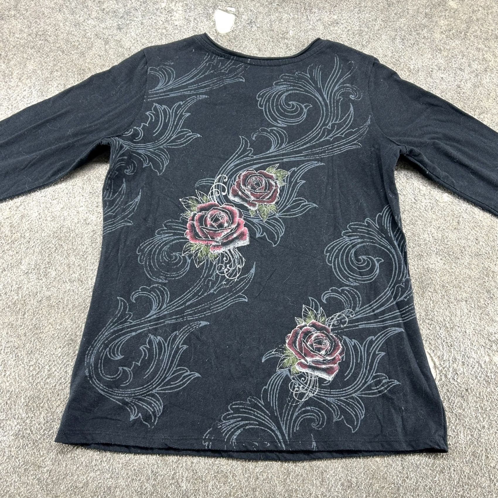 Vintage Maurices Top Womens M Black Lace Up Graphic Cross Wings Rose Goth Y2K Shirt Long Sleeve V-Neck Pullover Casual Size M / US 6-8 / IT 42-44 - 6 Thumbnail