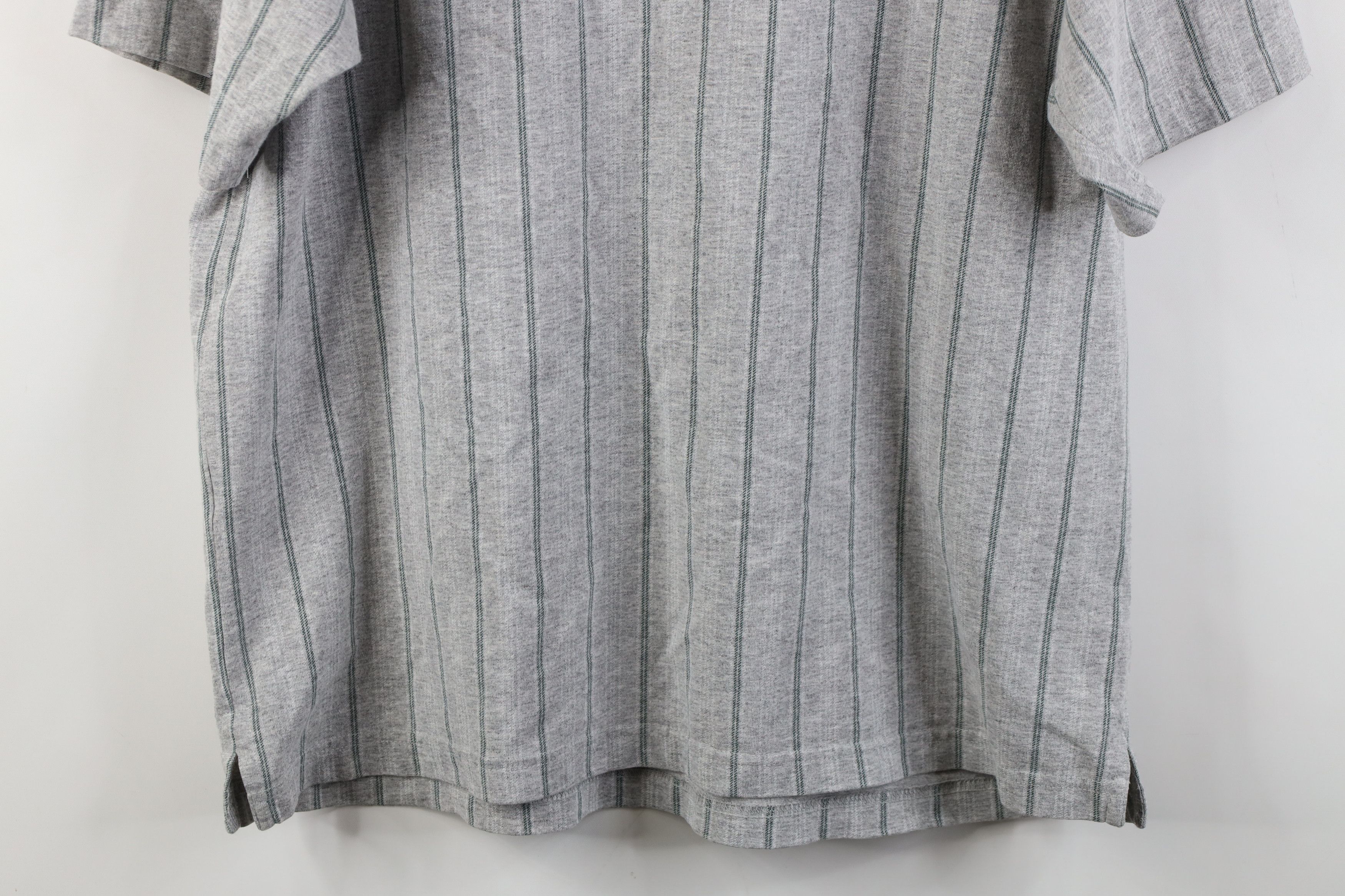 Vintage Vintage 90s Streetwear Baggy Fit Short Sleeve Henley T-Shirt Size US XL / EU 56 / 4 - 12 Thumbnail