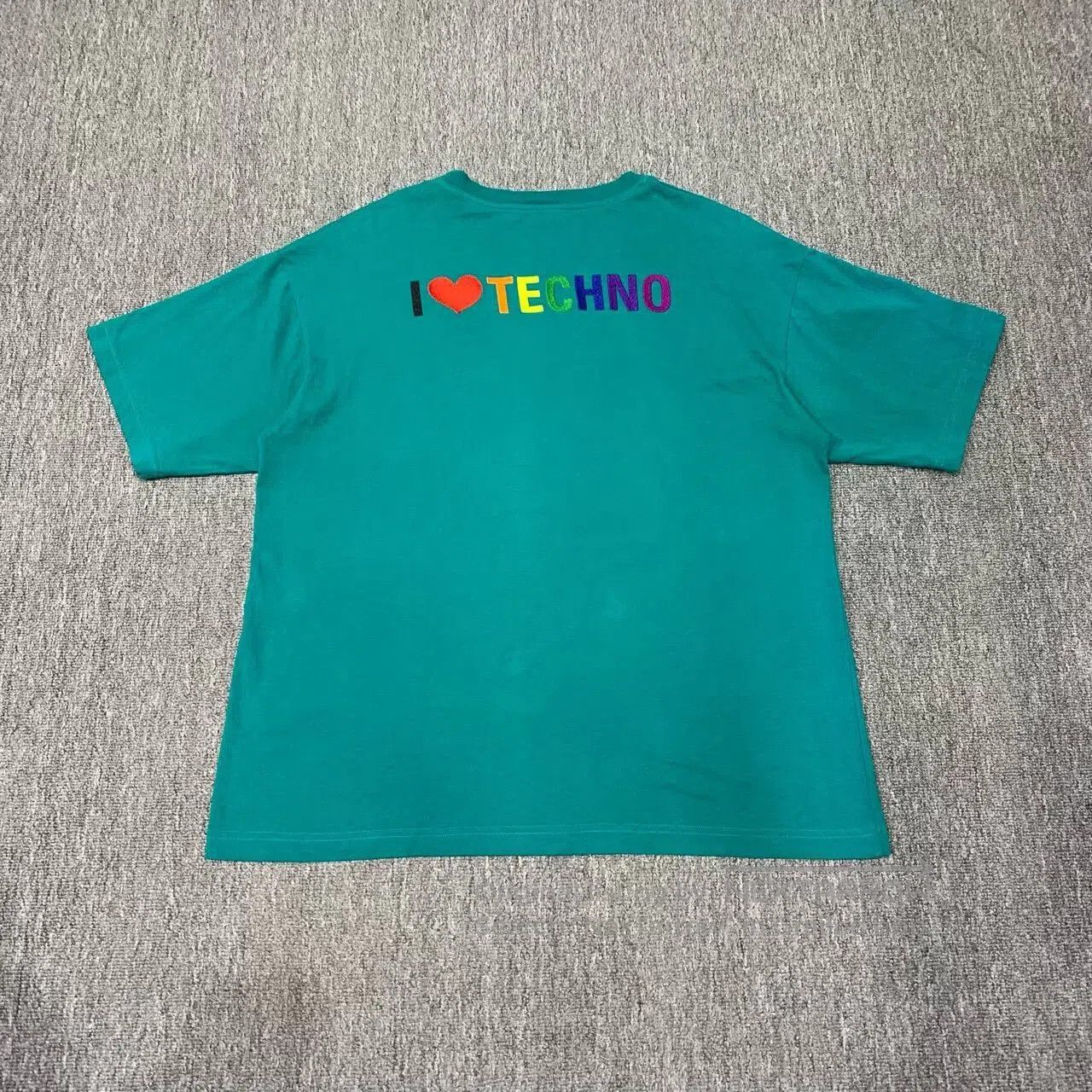 Balenciaga Balenciaga Short Sleeve Rainbow Embroidery Tee. Size S / US 4 / IT 40 - 2 Thumbnail