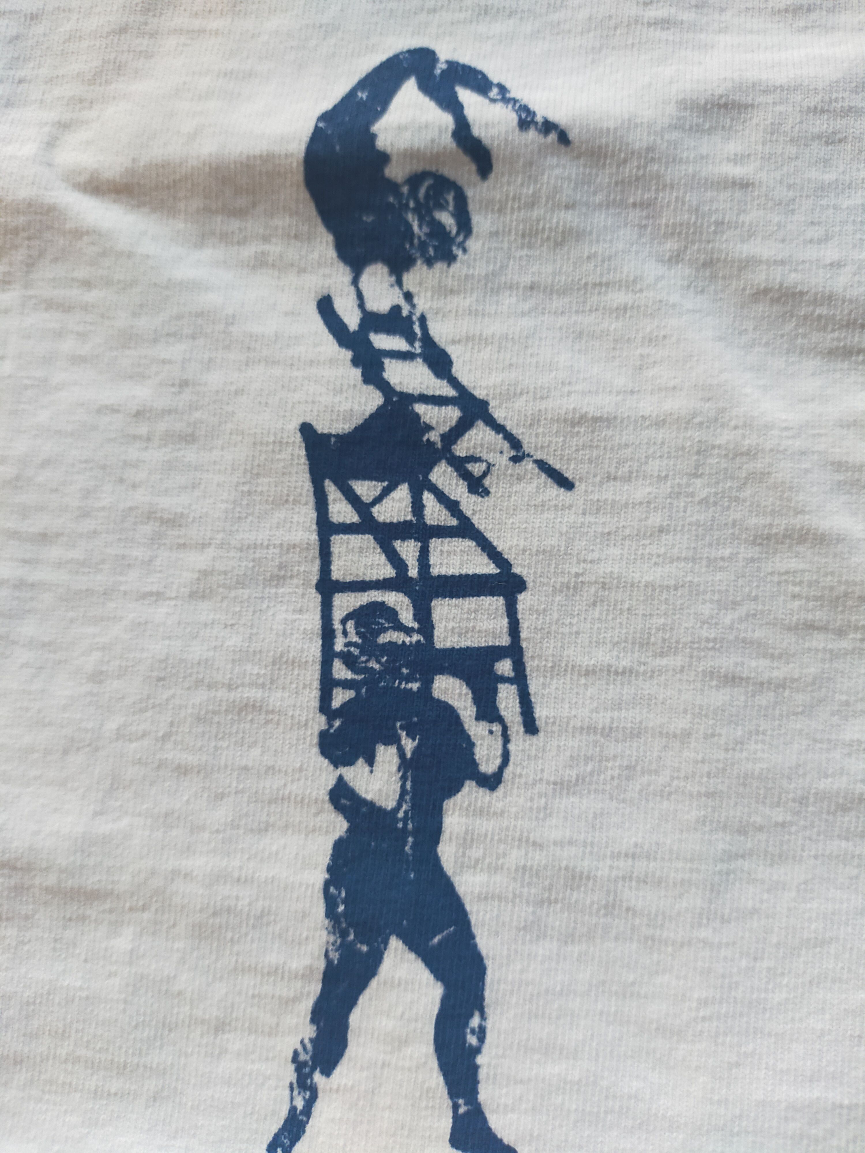 Travis Scott Travis Scott Utopia Chicago Illinois tour merch shirt Size US M / EU 48-50 / 2 - 6 Thumbnail