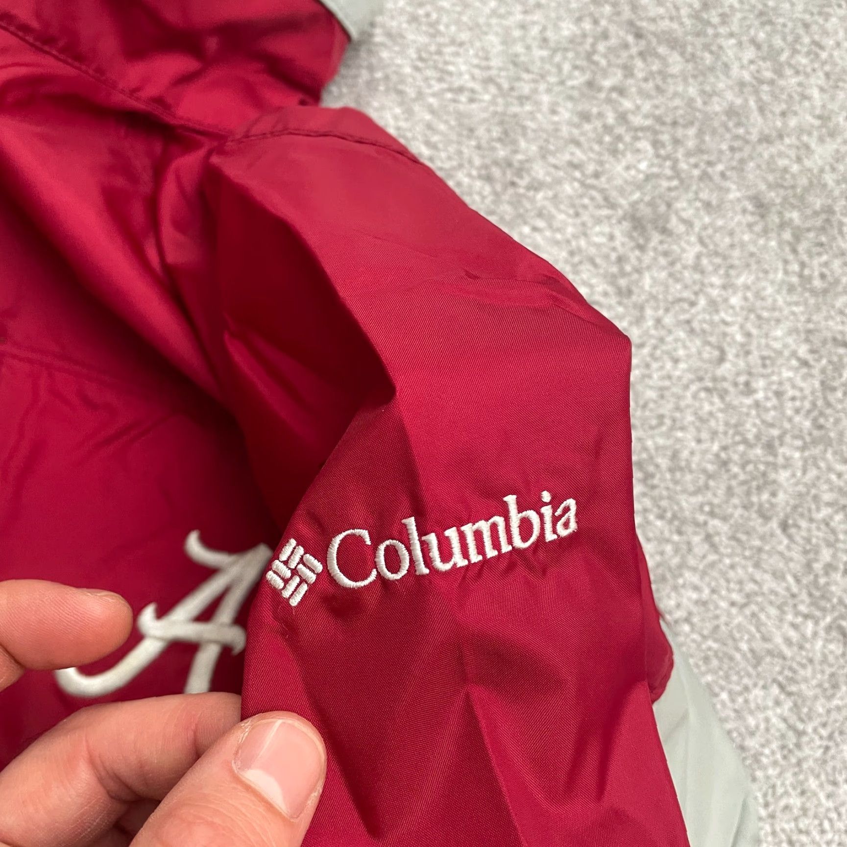 Vintage Columbia Windbreaker Jacket Men Small Red Gray Alabama University Hooded Tuckable Hood Zip Pockets All Seasons Lightweight Soft Shell Size US S / EU 44-46 / 1 - 6 Thumbnail