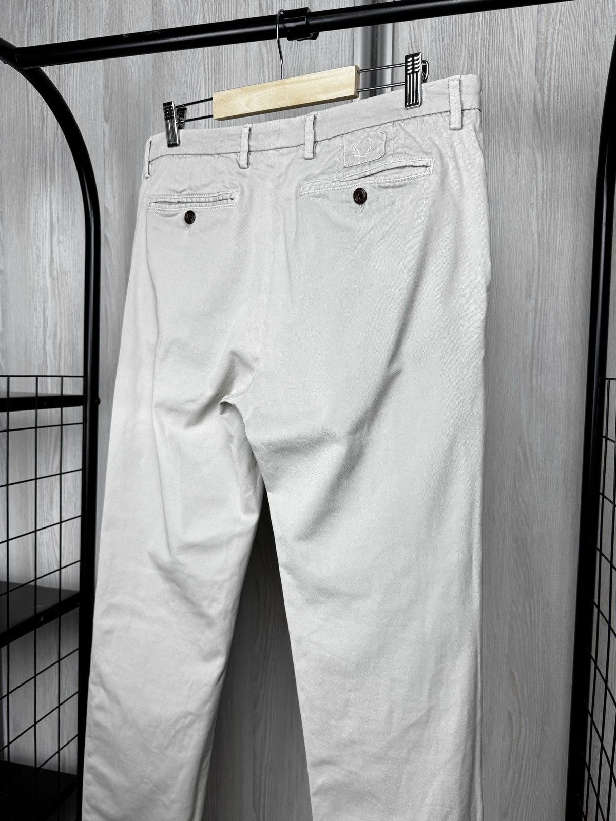 Fred Perry Fred Perry vintage beige grey cotton chino pants size 34 Size US 34 / EU 50 - 7 Thumbnail