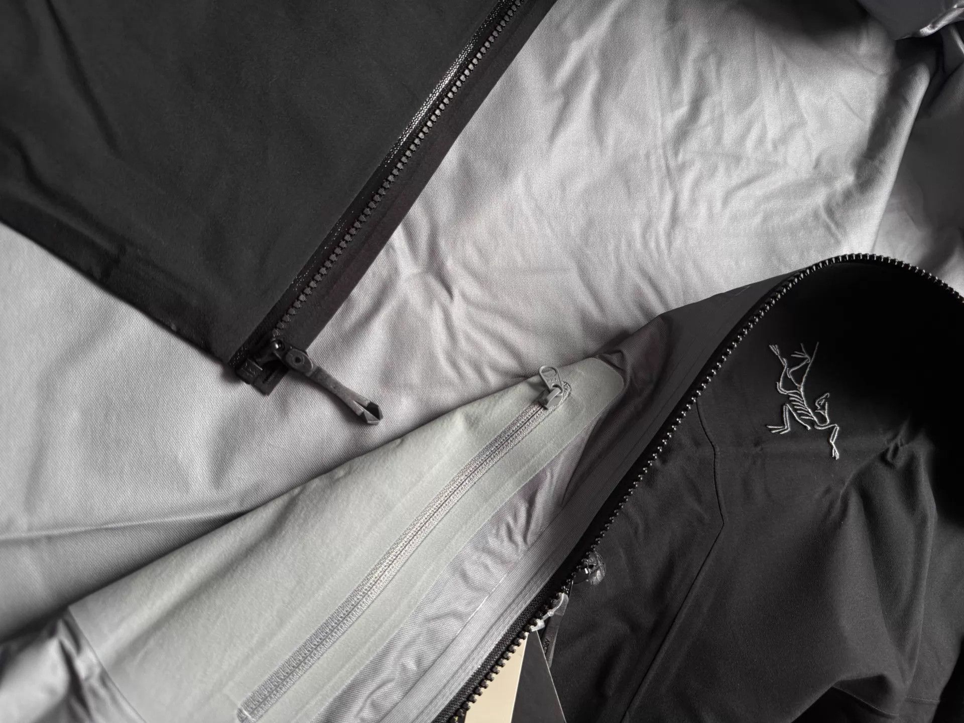 Arc'teryx Arc'teryx Beta M Jacket New Size US M / EU 48-50 / 2 - 7 Thumbnail