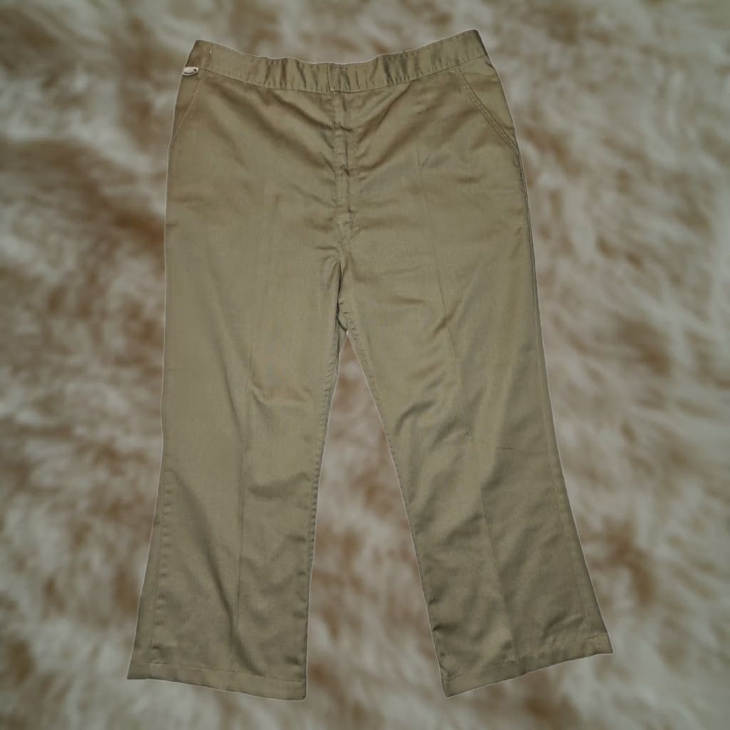 Wrangler VINTAGE Wrangler Pants Men's 40 Medium Khaki Chino High Rise Hook & Eye Bootcut Regular Wide Leg Mens Beige 80s 90s USA Charms Comfort Pockets Size US 40 / EU 56 - 1 Thumbnail